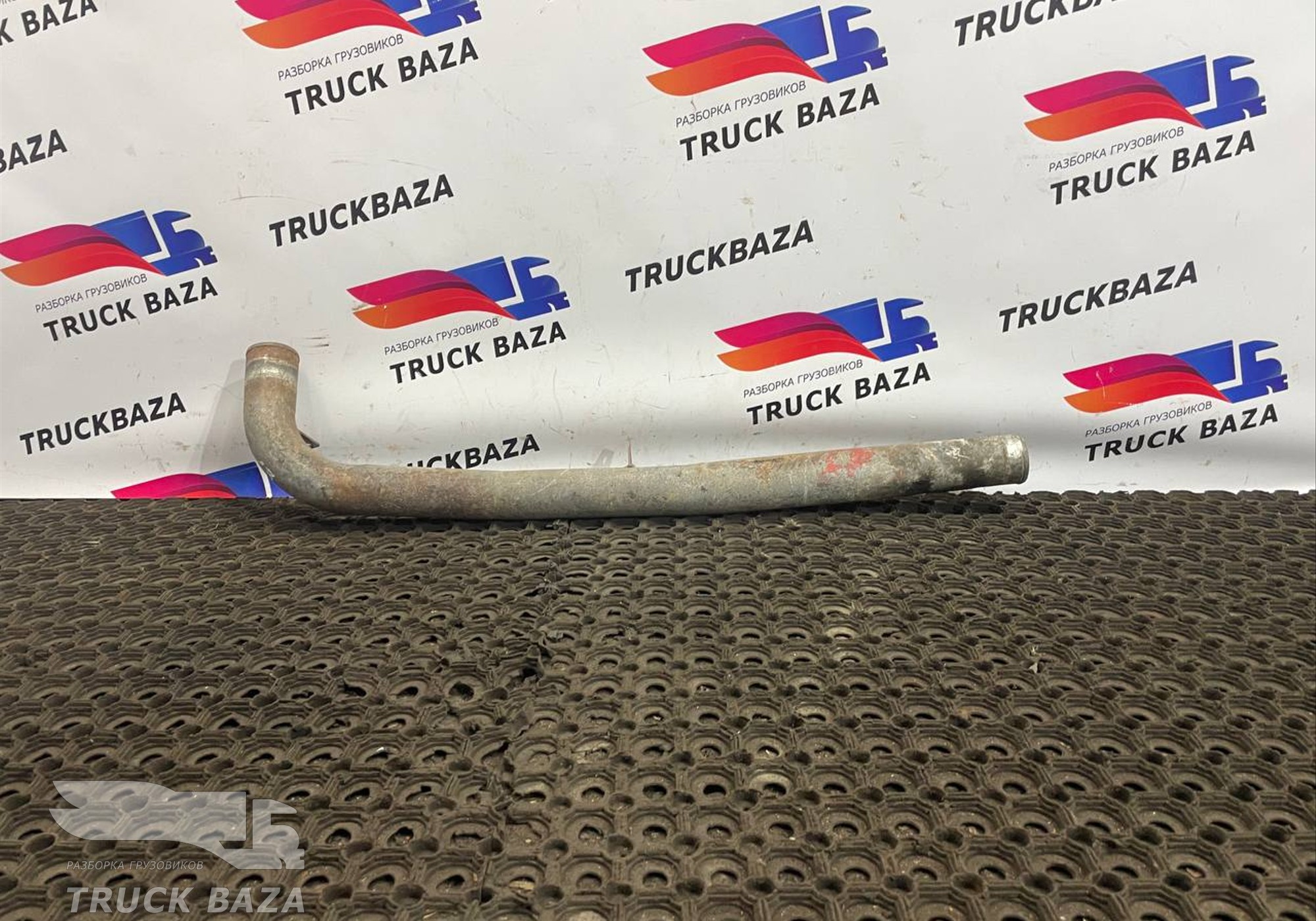 1781926 Патрубок ретардера КПП для Scania 4-series