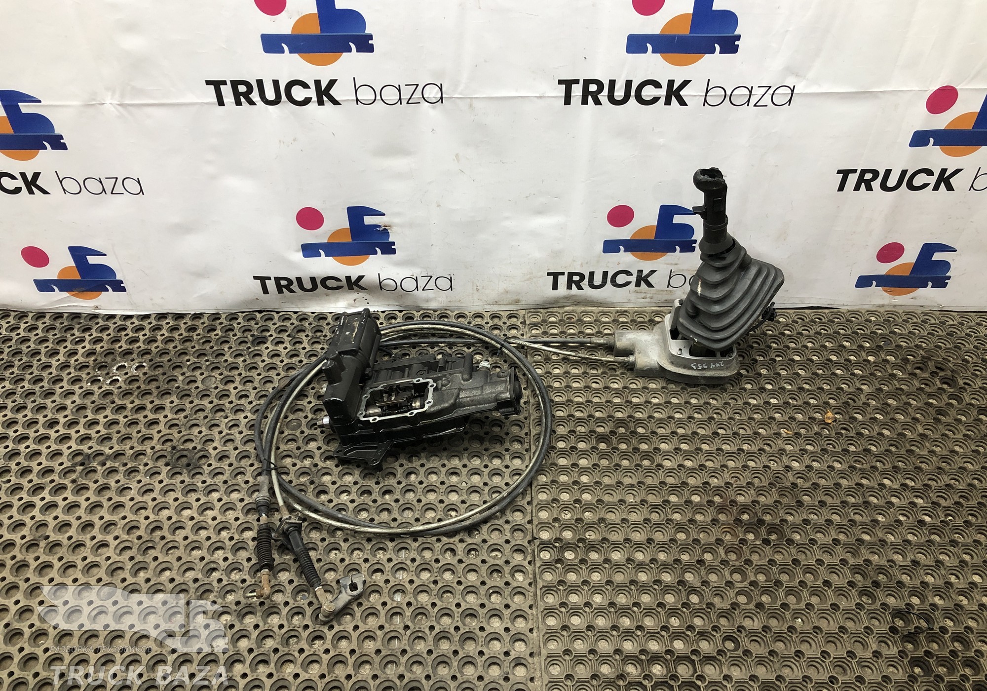 81326056139 Кулиса КПП в сборе