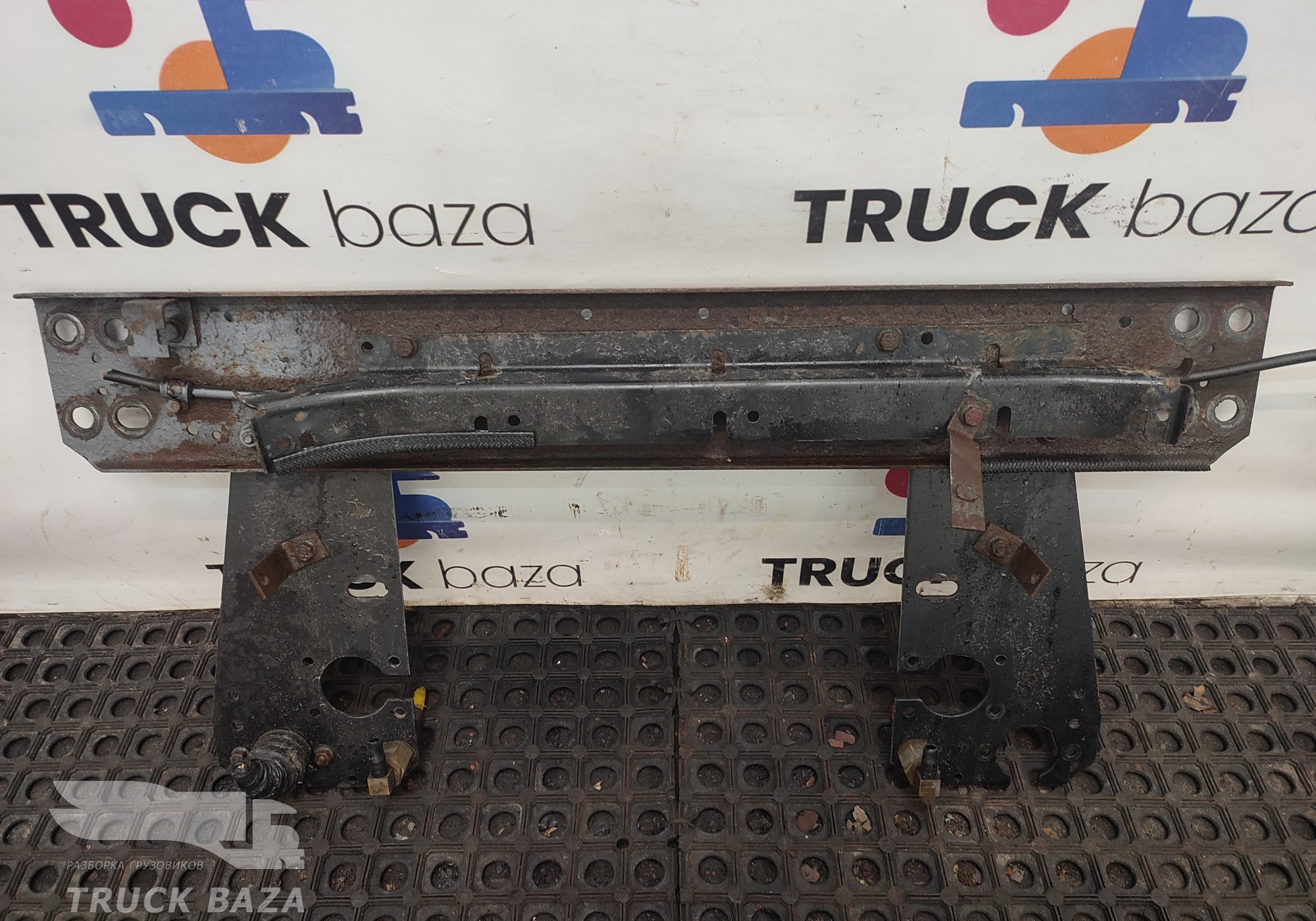 1699955 Кронштейн перекидок в сборе для Daf XF105 (с 2005)