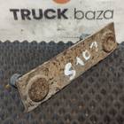 1802172 Кронштейн траверсы передней для Iveco