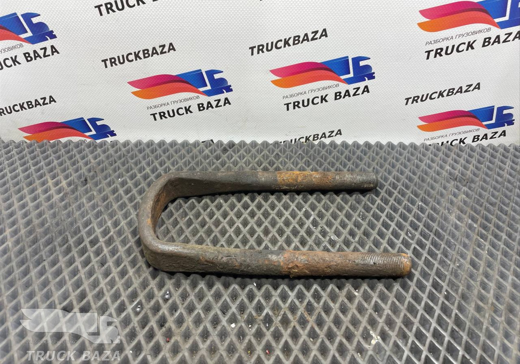 1365554 Стремянка рессоры задней для Daf XF105 (с 2005)