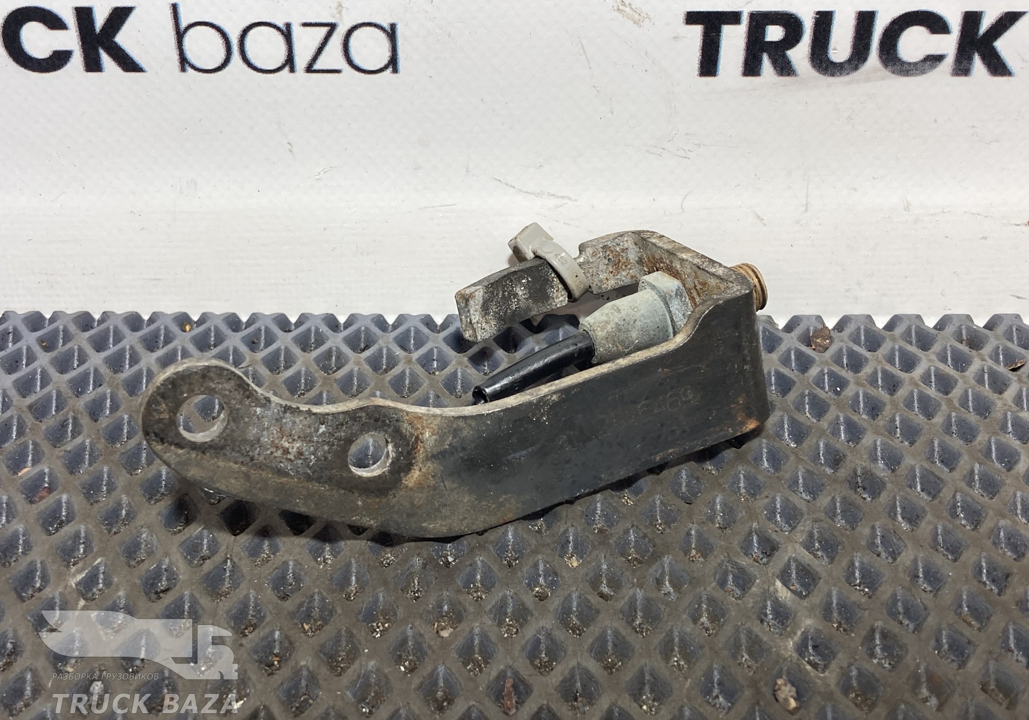 2946469 Кронштейн крана для Scania 6-series R (с 2016)