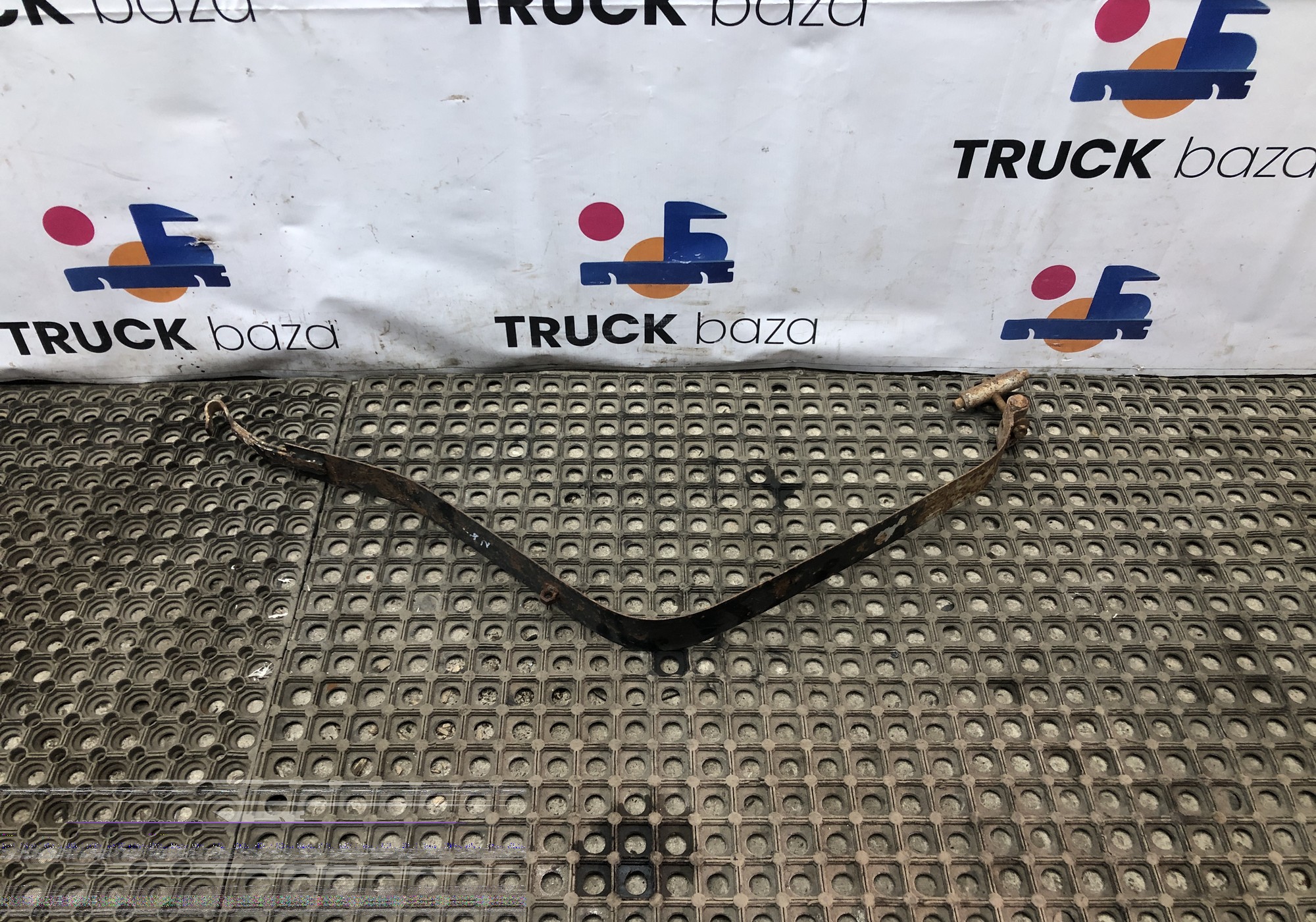 81974606077 Лента крепления топливного бака