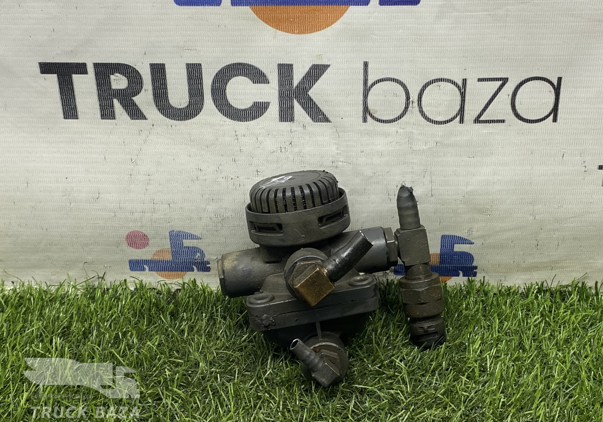 A0044296344 Клапан ускорительный