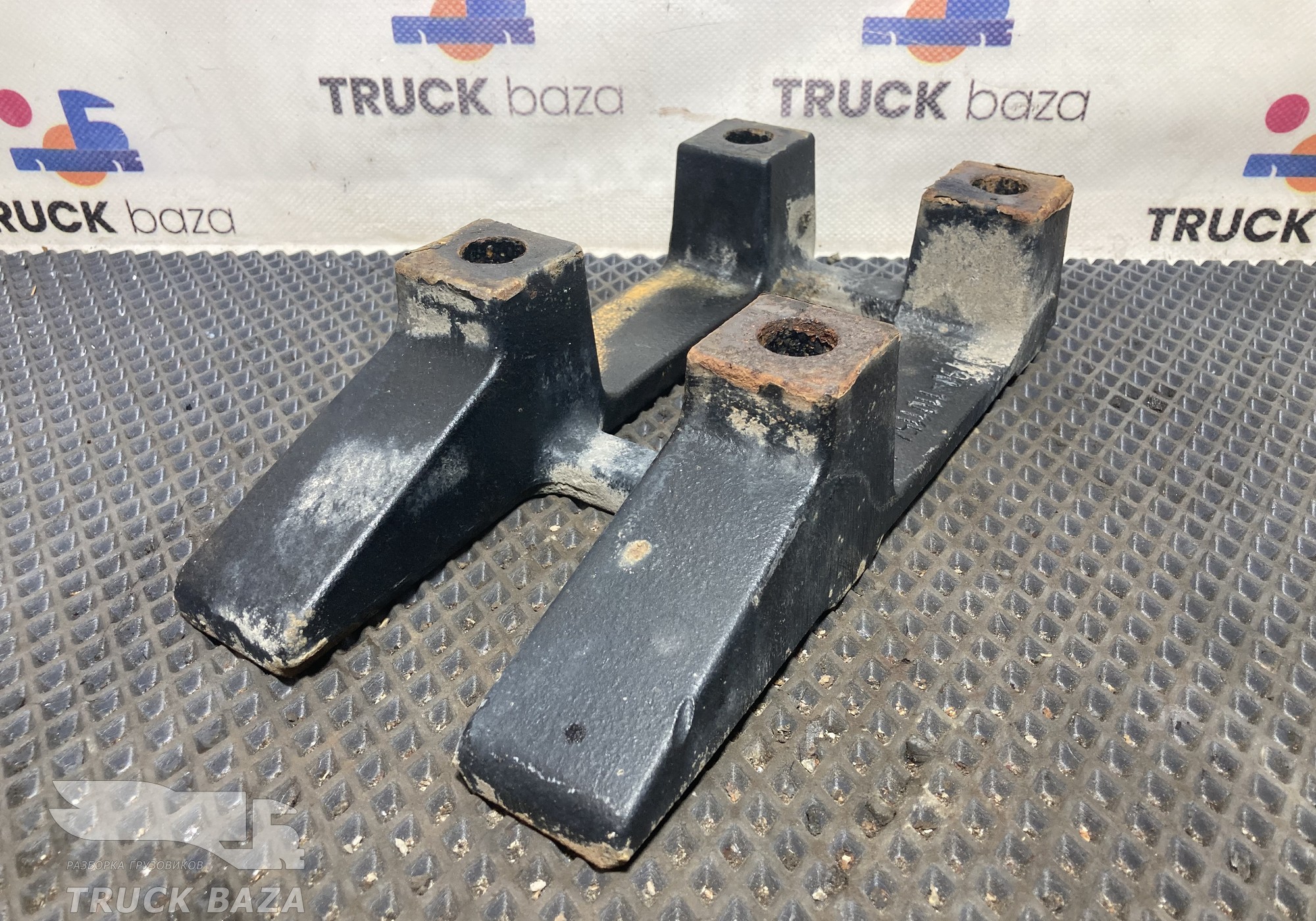 5490110115471 Проставка топливного бака для КАМАЗ 54901