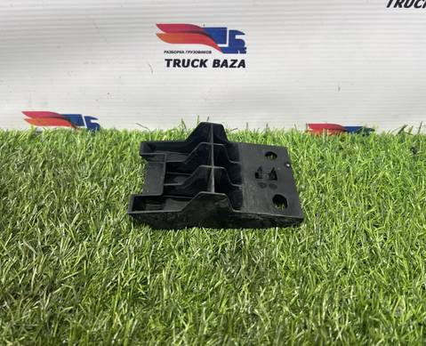 82270272 Кронштейн жабо для Renault T (с 2013)