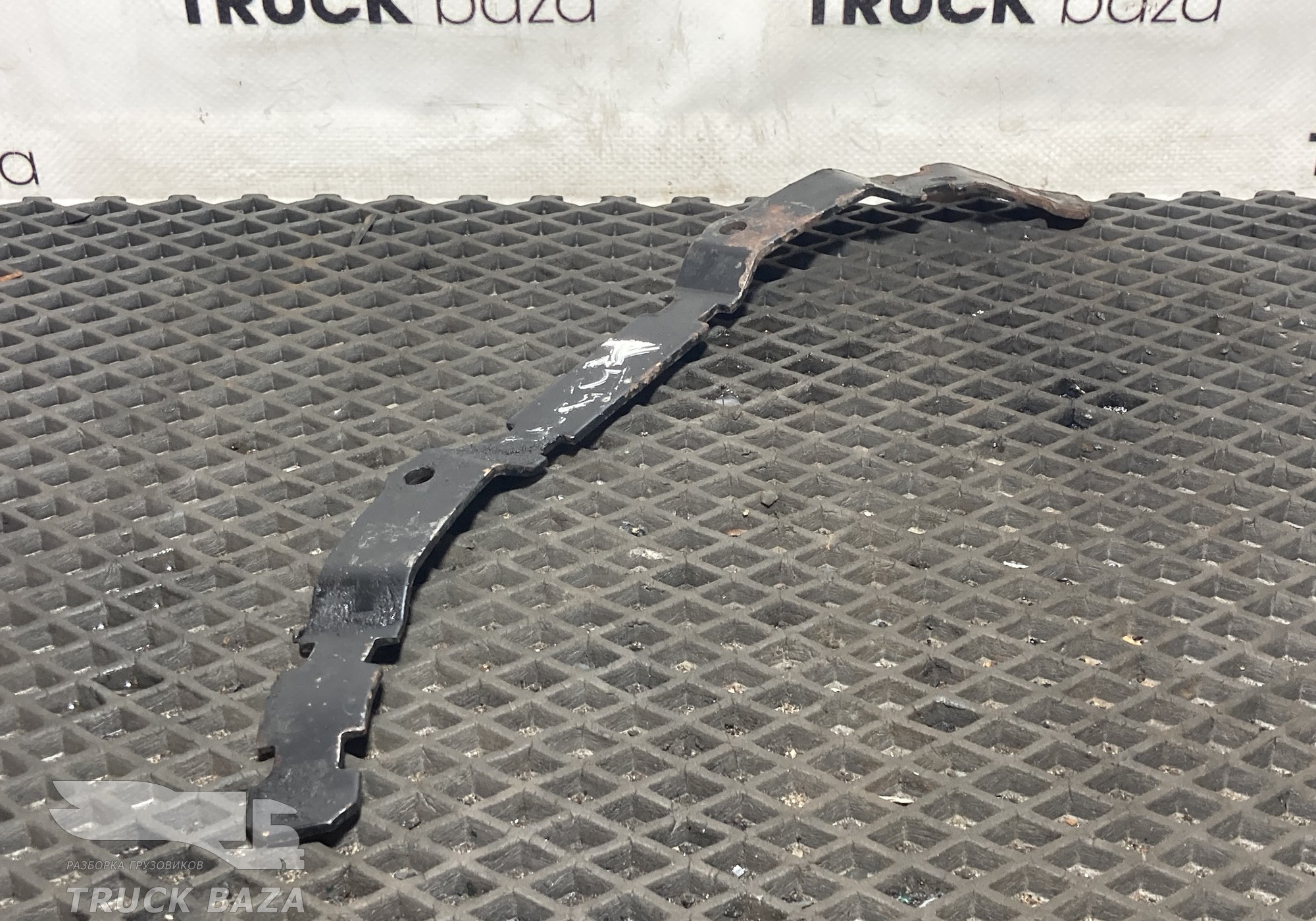 A9305460743 Кронштейн проводки двигателя для Mercedes-Benz Actros MP3 (с 2008)