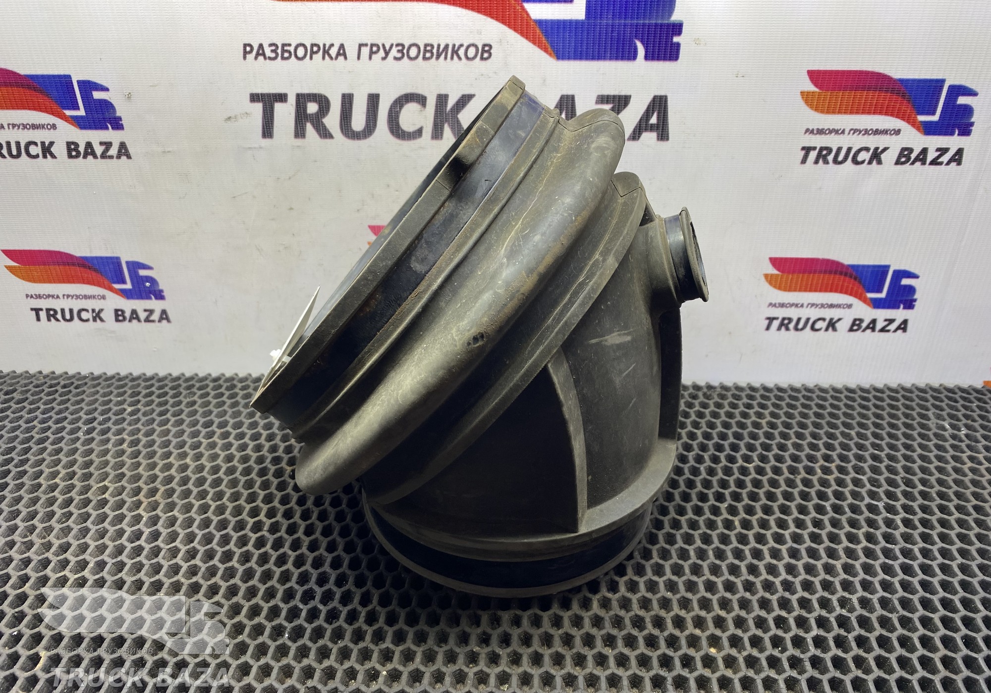 21115482 Патрубок воздушного фильтра для Volvo FH 4 (с 2012)