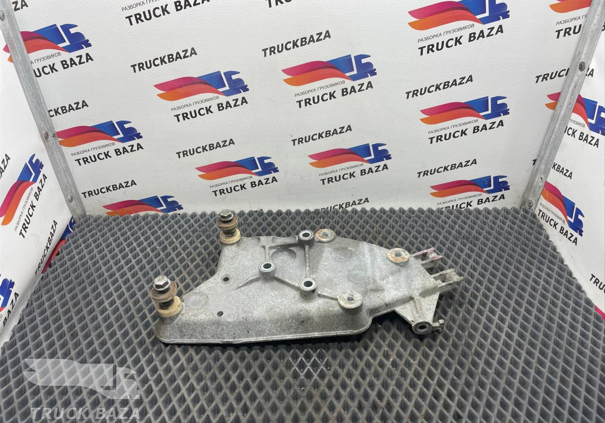 51081403046 Кронштейн клапанов турбины для Man TGX II (с 2012)