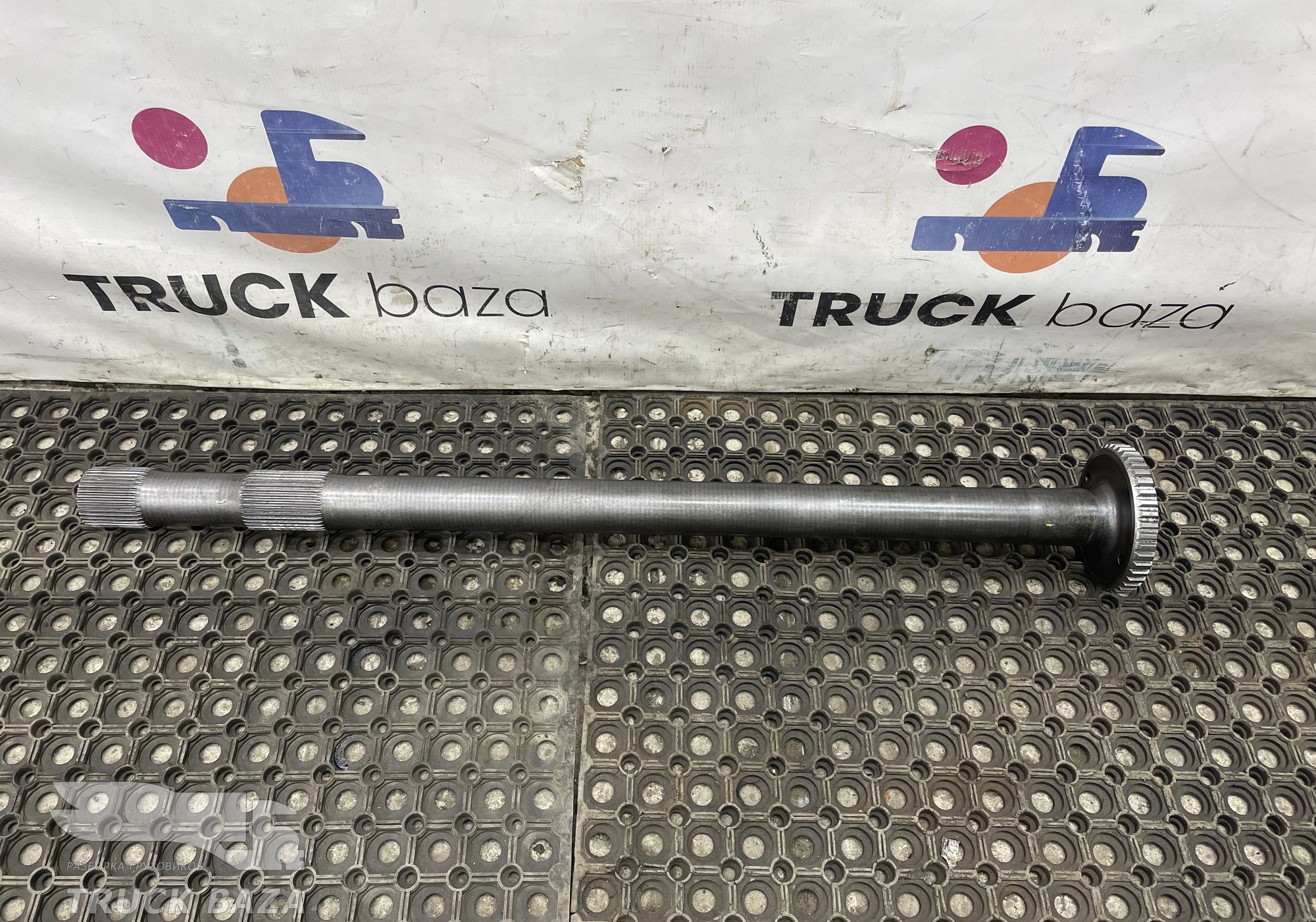 A6773570201 Полуось с блокировкой 990 мм для Mercedes-Benz Неопознанная модель