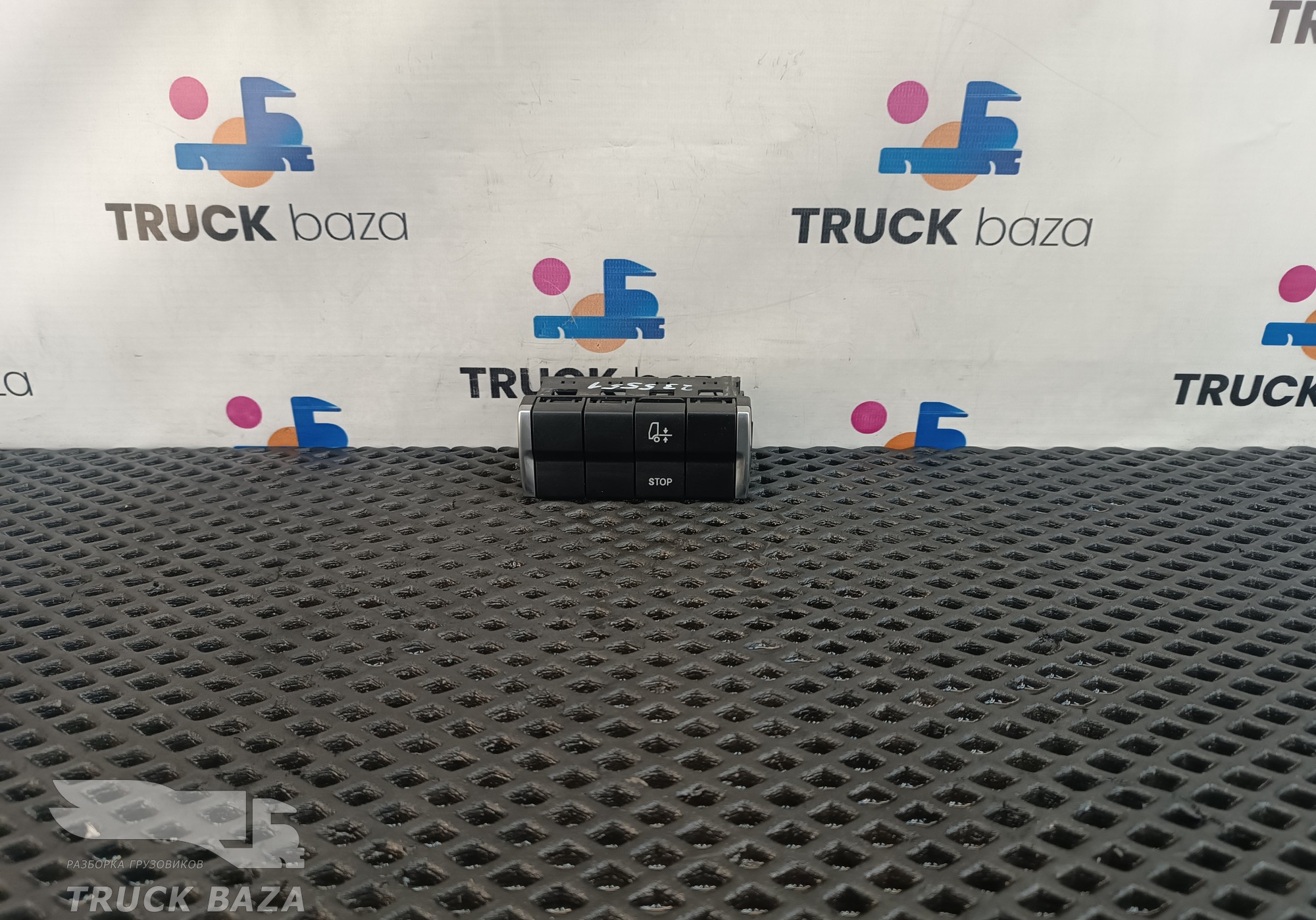 9605400246 Блок кнопок для Mercedes-Benz Actros New Actros MP4 (с 2011)