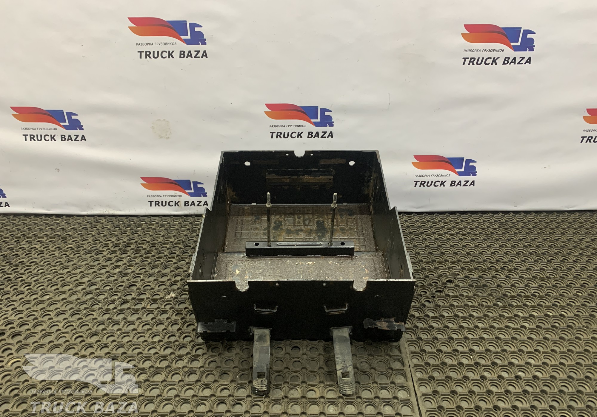 54901370315611 Ящик АКБ для КАМАЗ 54901
