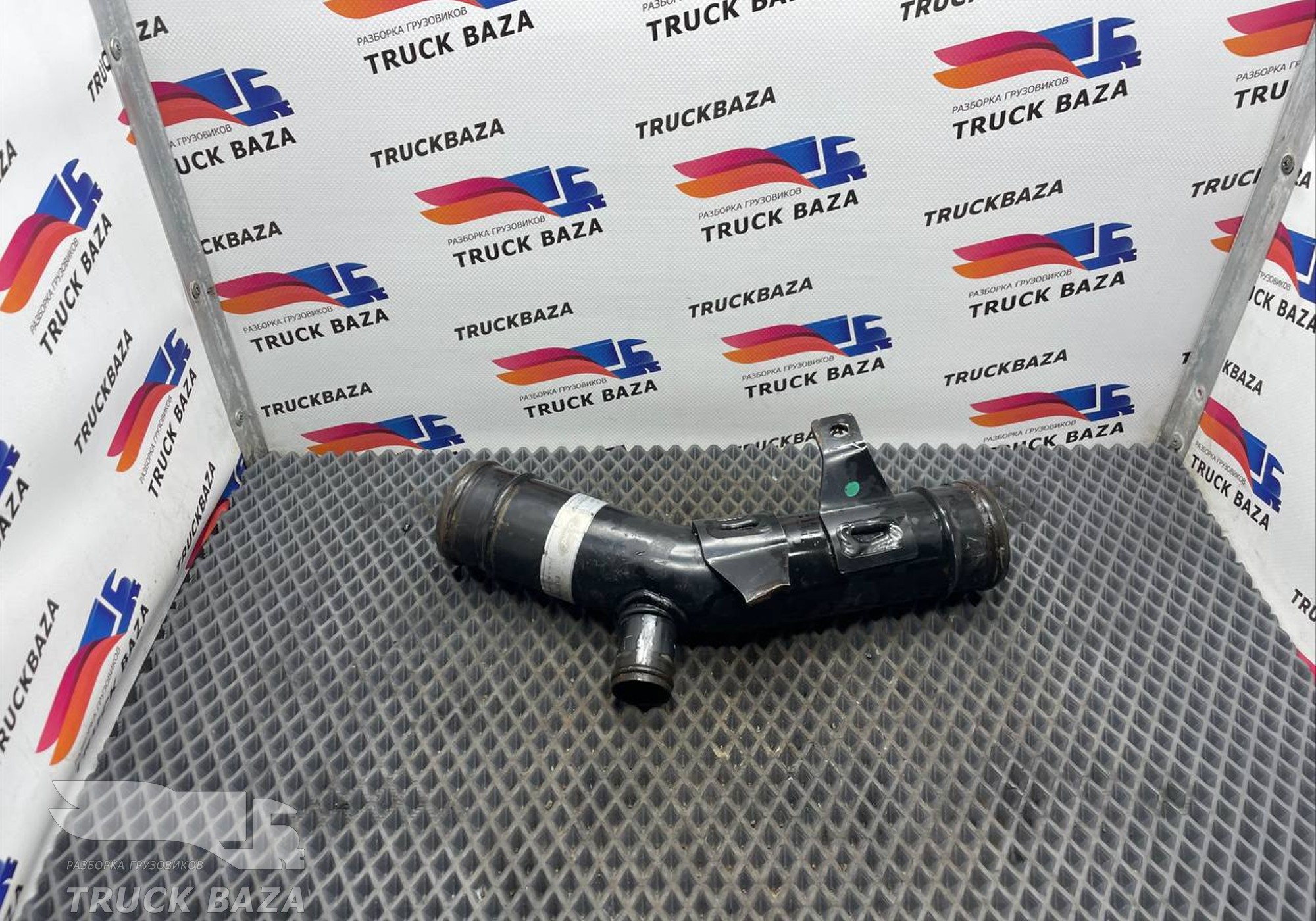 GC468291BD Патрубок радиатора для Ford F-MAX (с 2018)