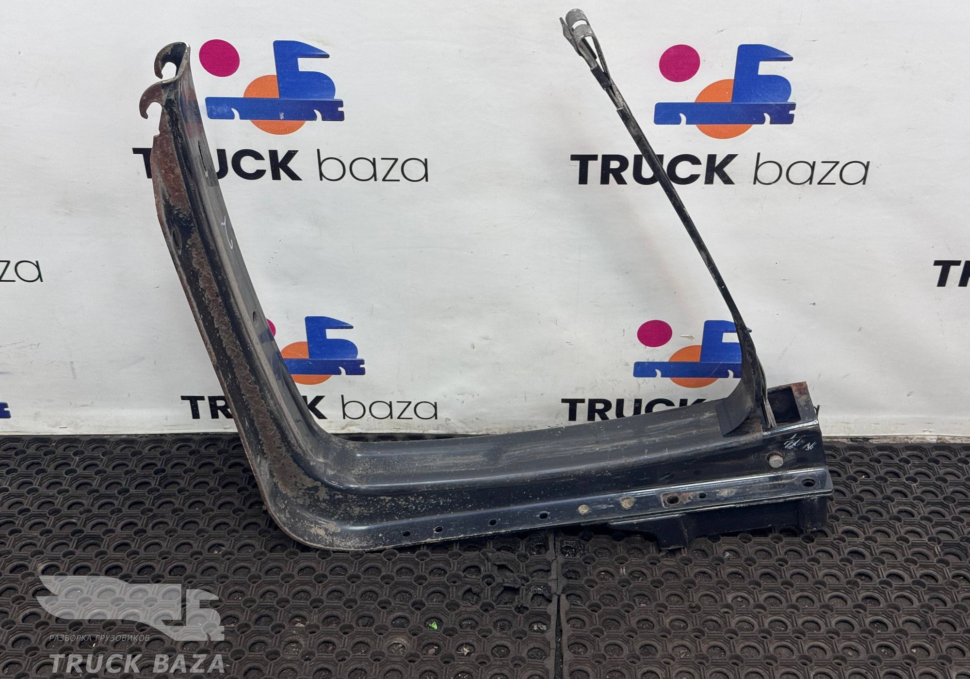 81418015505 Кронштейн топливного бака для Man TGX