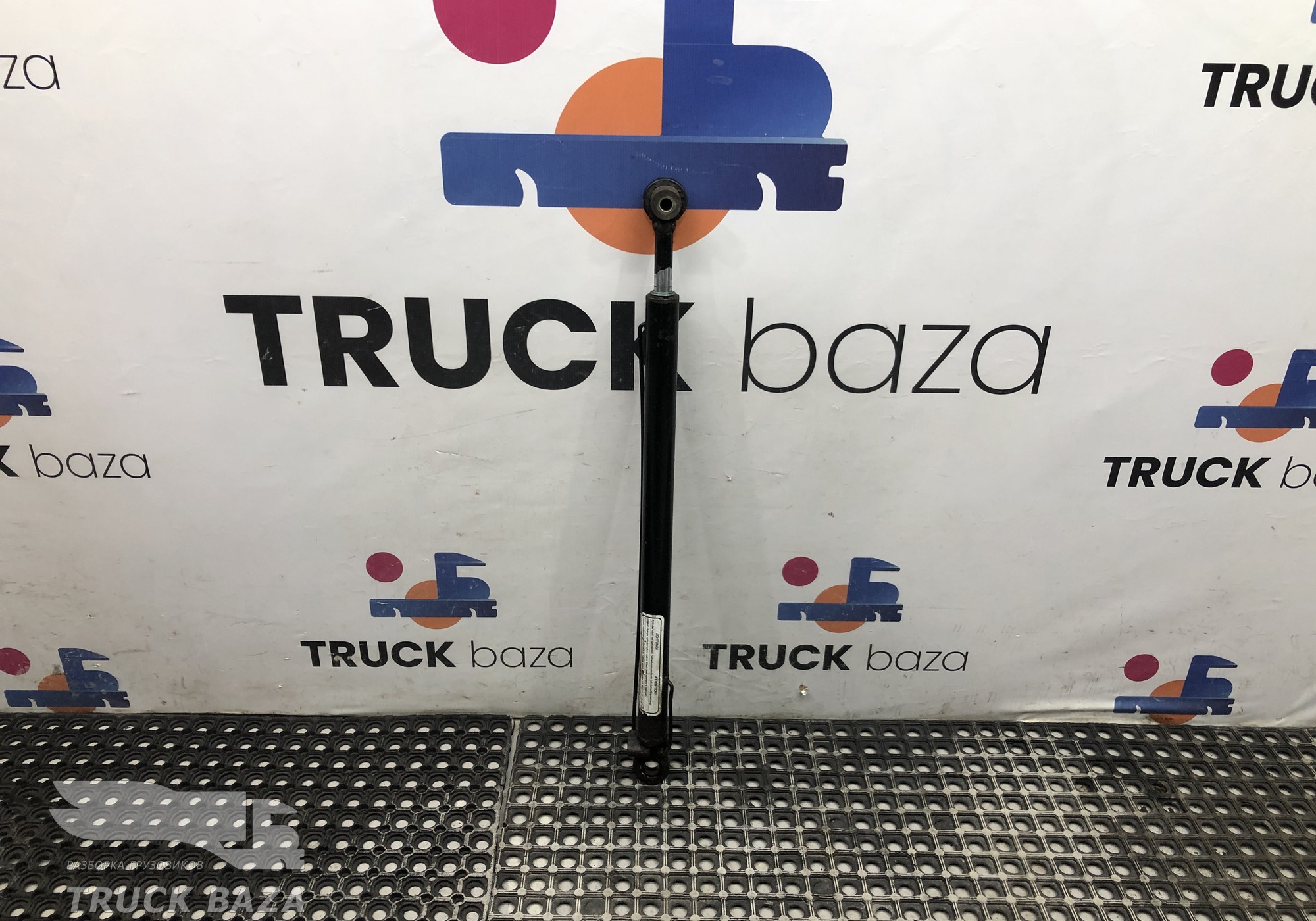 81978110008 Цилиндр подъема кабины для Man TGA (с 2000 по 2007)