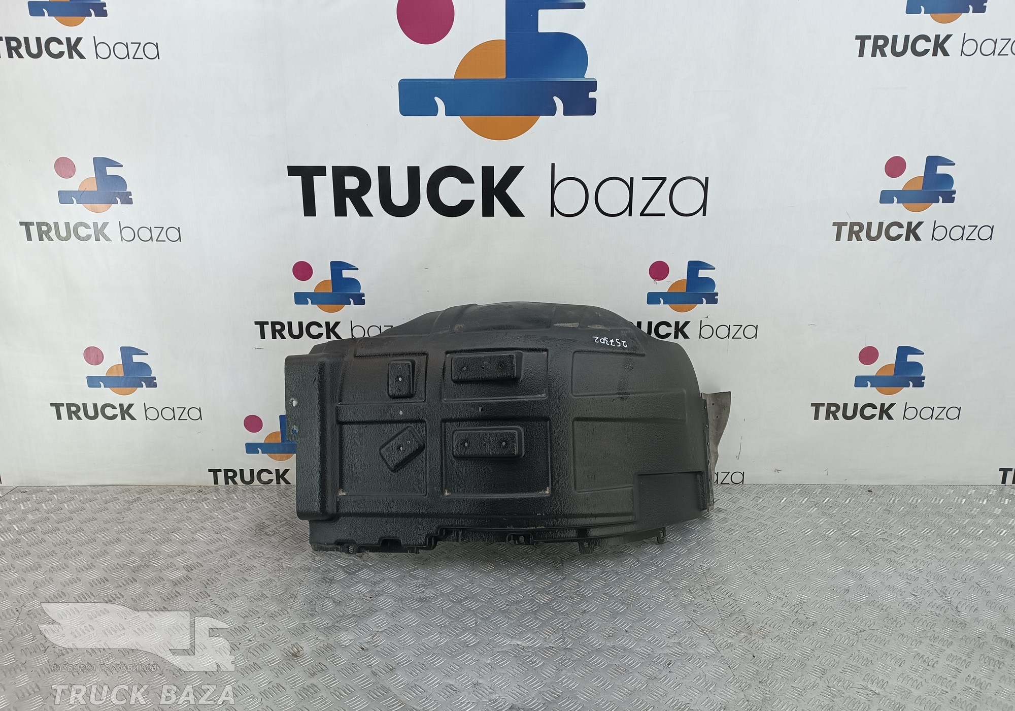 JC4616C580AB Подкрылок передний правый для Ford F-MAX (с 2018)