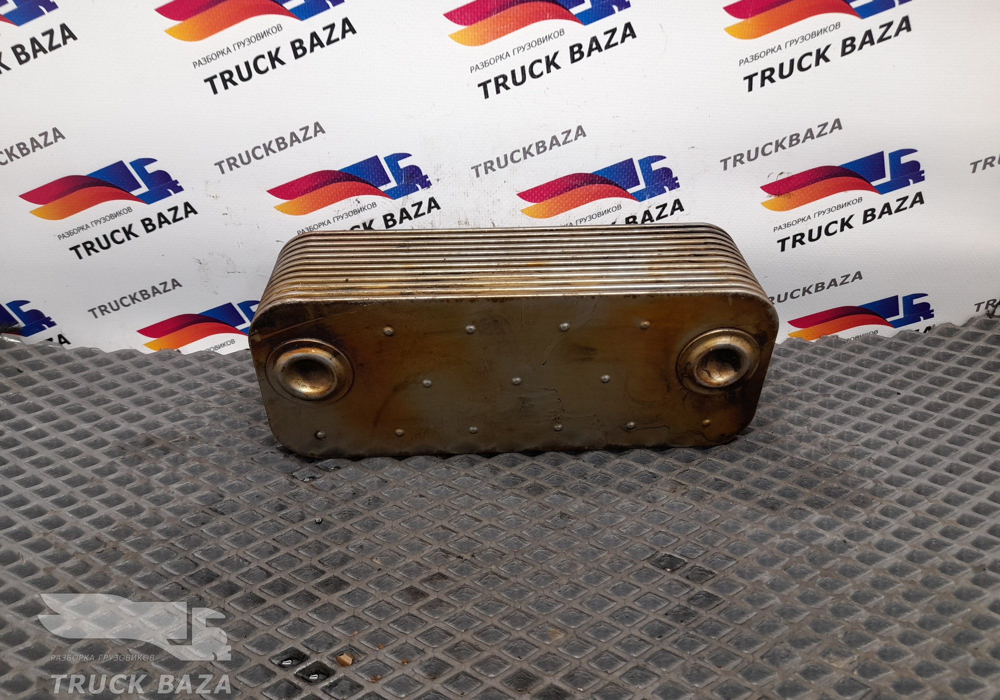 5411880201 Радиатор масляный для Mercedes-Benz Actros MP1 (с 1996 по 2003)