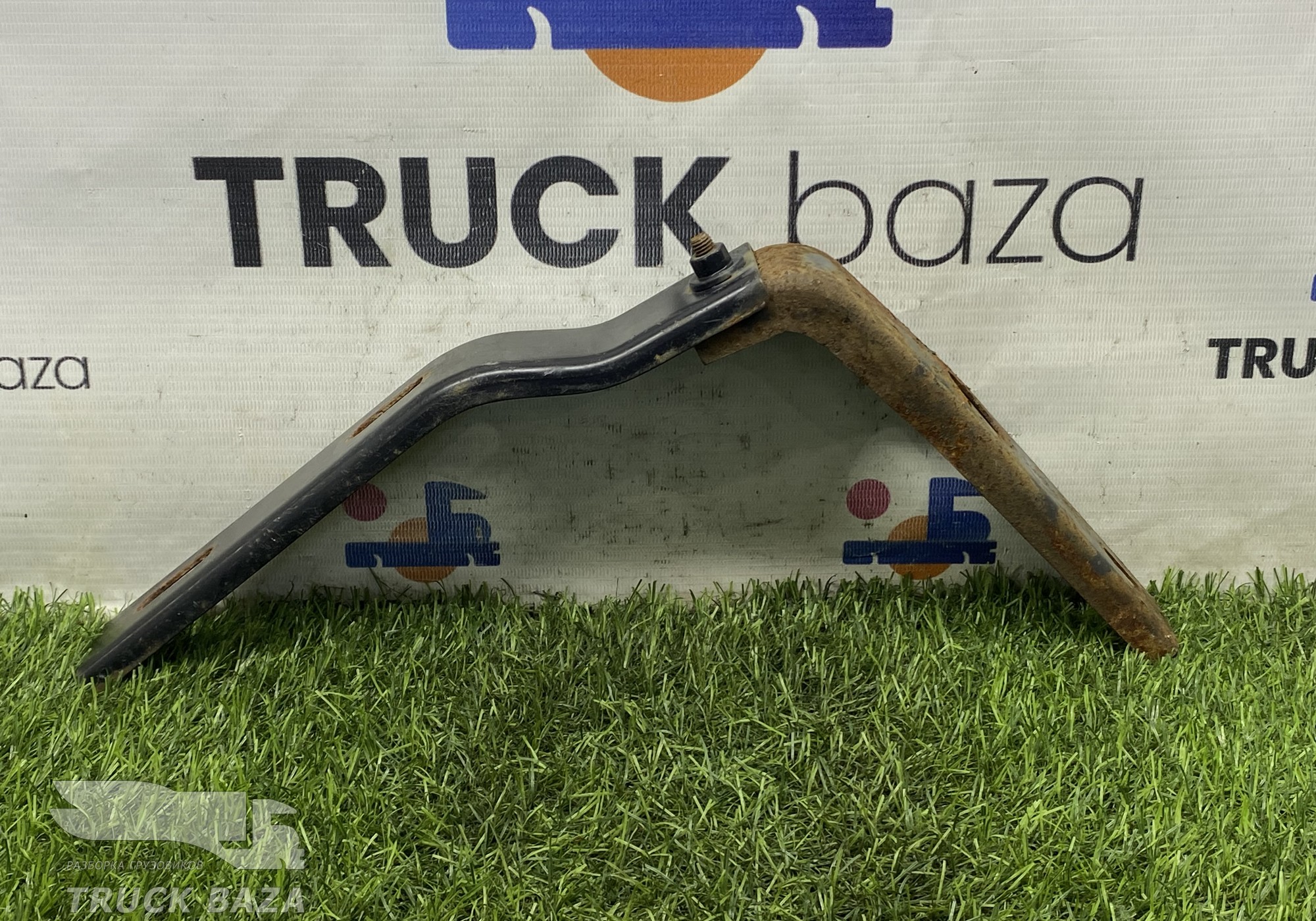 549018419514 Кронштейн правого верхнего спойлера для КАМАЗ 54901