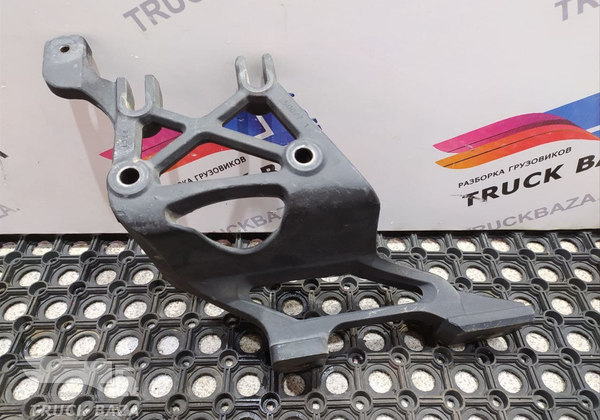 1776713 Кронштейн глушителя для Scania 5-series G (с 2004 по 2016)