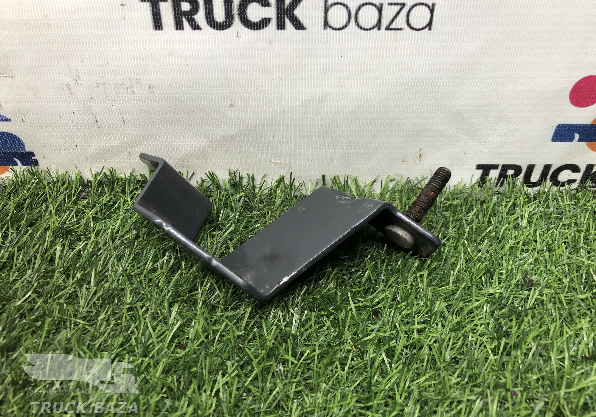 2430217 Кронштейн электропроводки