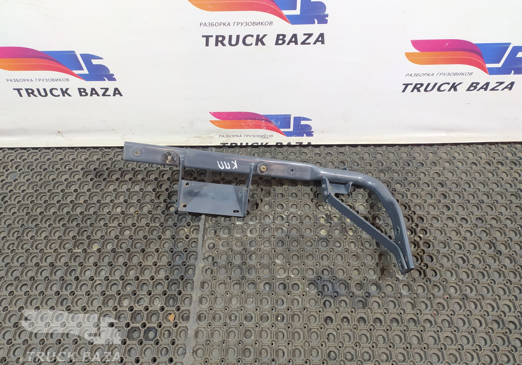 41296397 Кронштейн крыла переднего для Iveco Stralis II Hi-Way (с 2012)