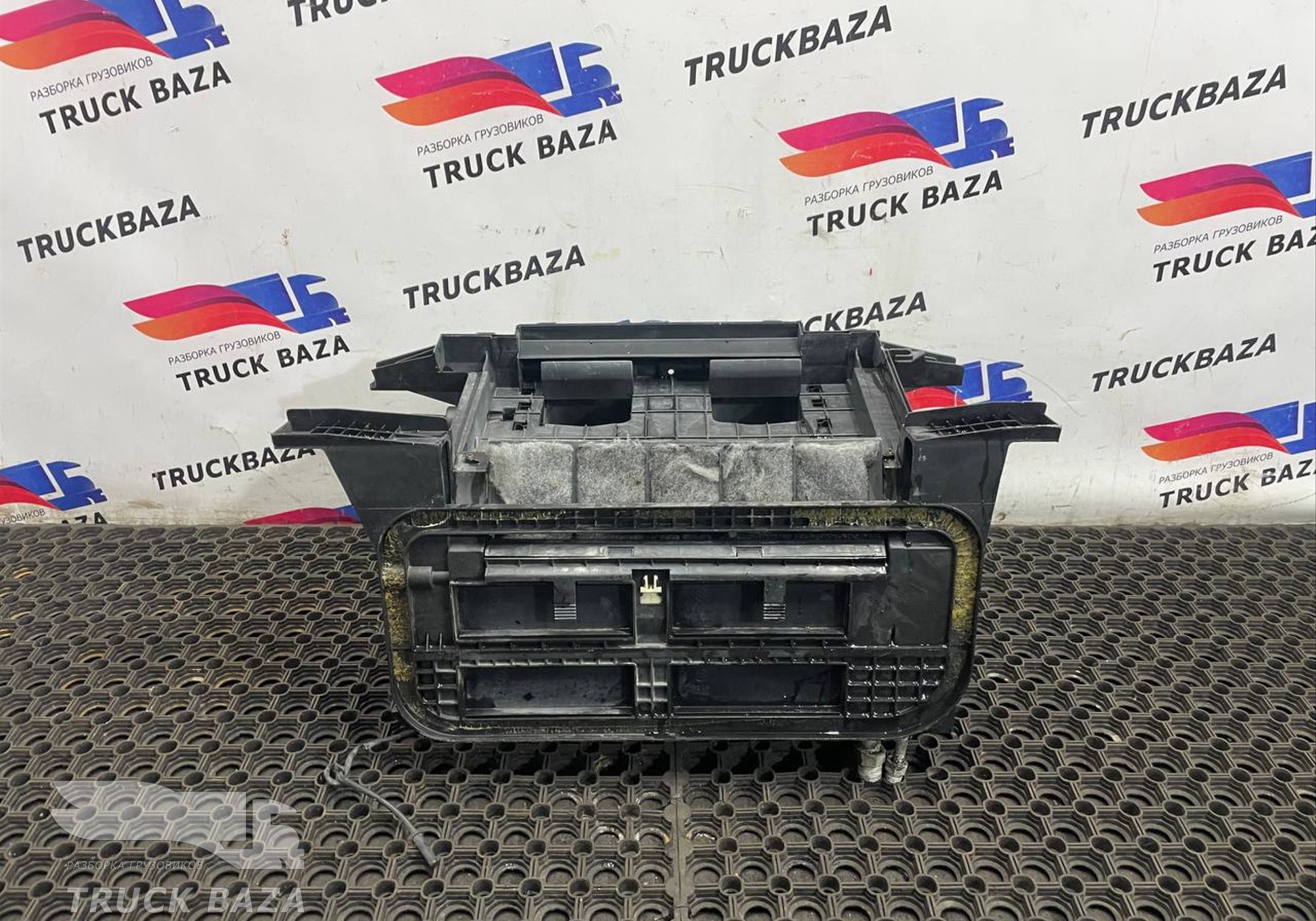 A0048300561 Корпус отопителя для Mercedes-Benz Actros MP1 (с 1996 по 2003)