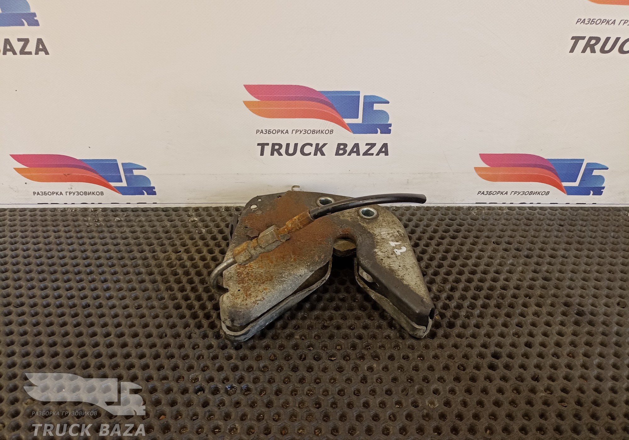 A9303100083 Замок кабины для Mercedes-Benz Axor