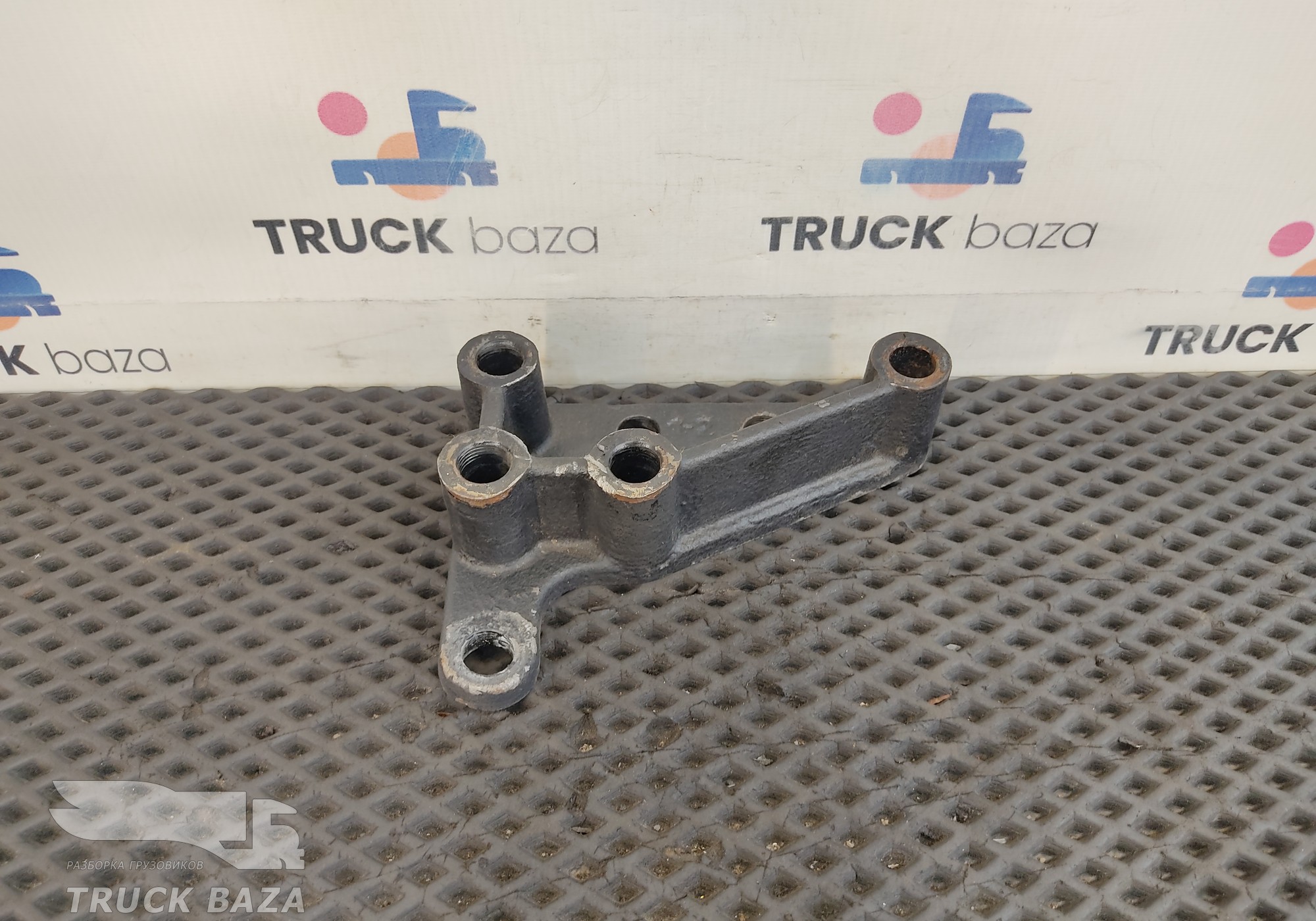 549011208711 Кронштейн глушителя для КАМАЗ 54901