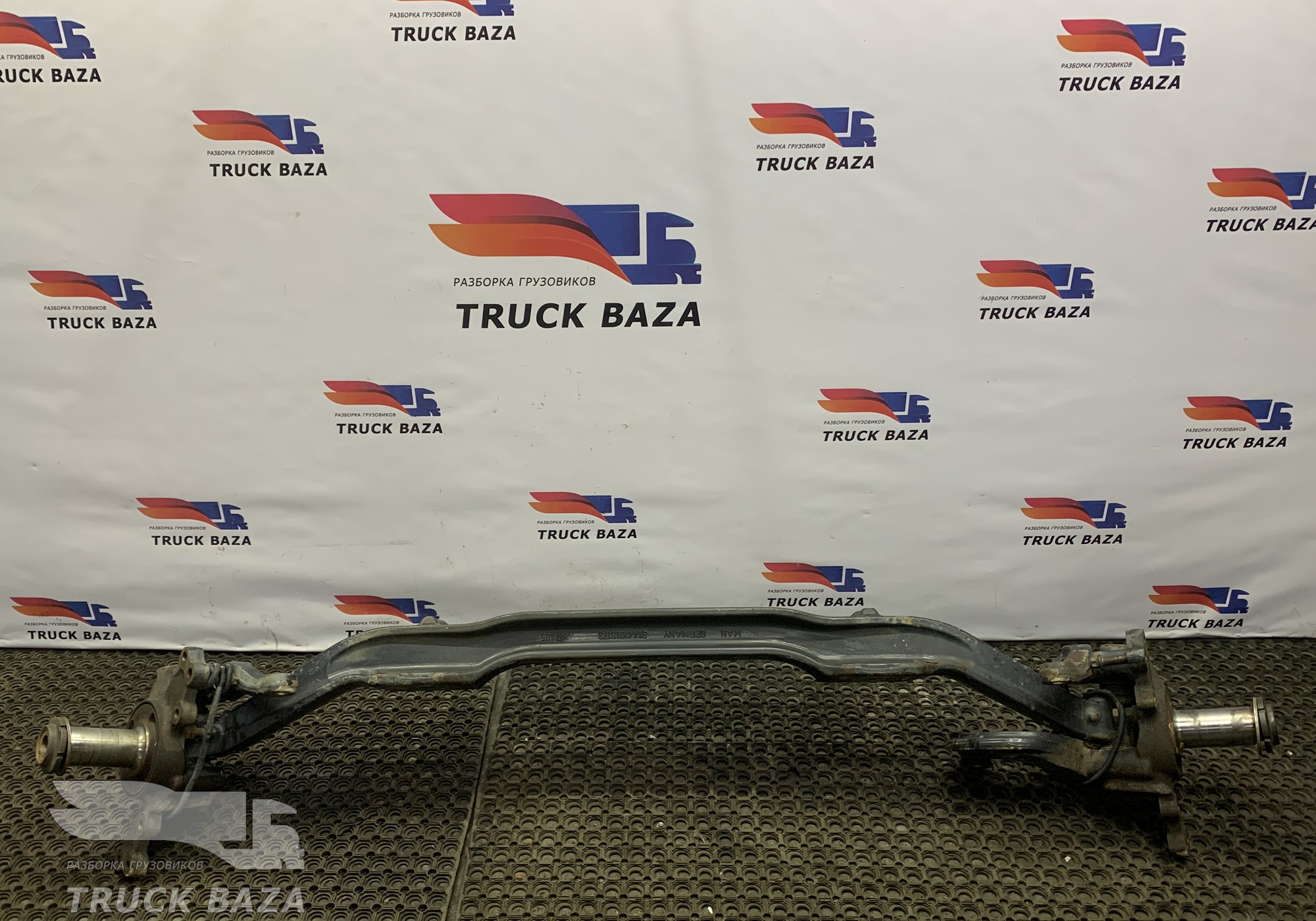 81441013173 Балка передняя в сборе