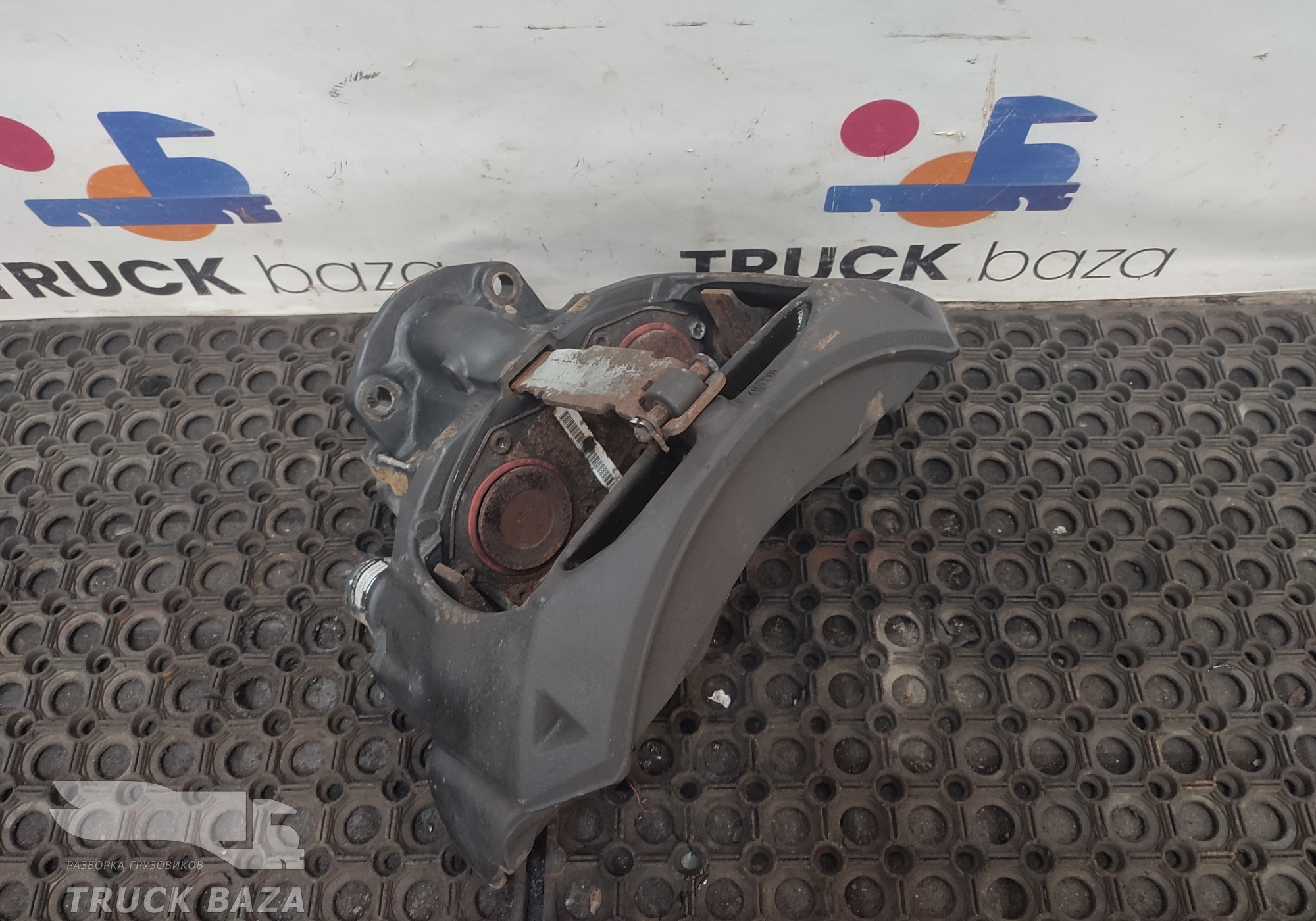 0004202602 Суппорт задний правый