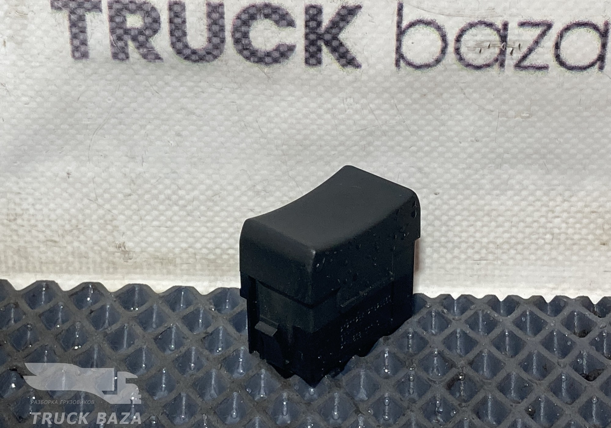 21211254 Заглушка кнопки для Volvo FH 4 (с 2012)