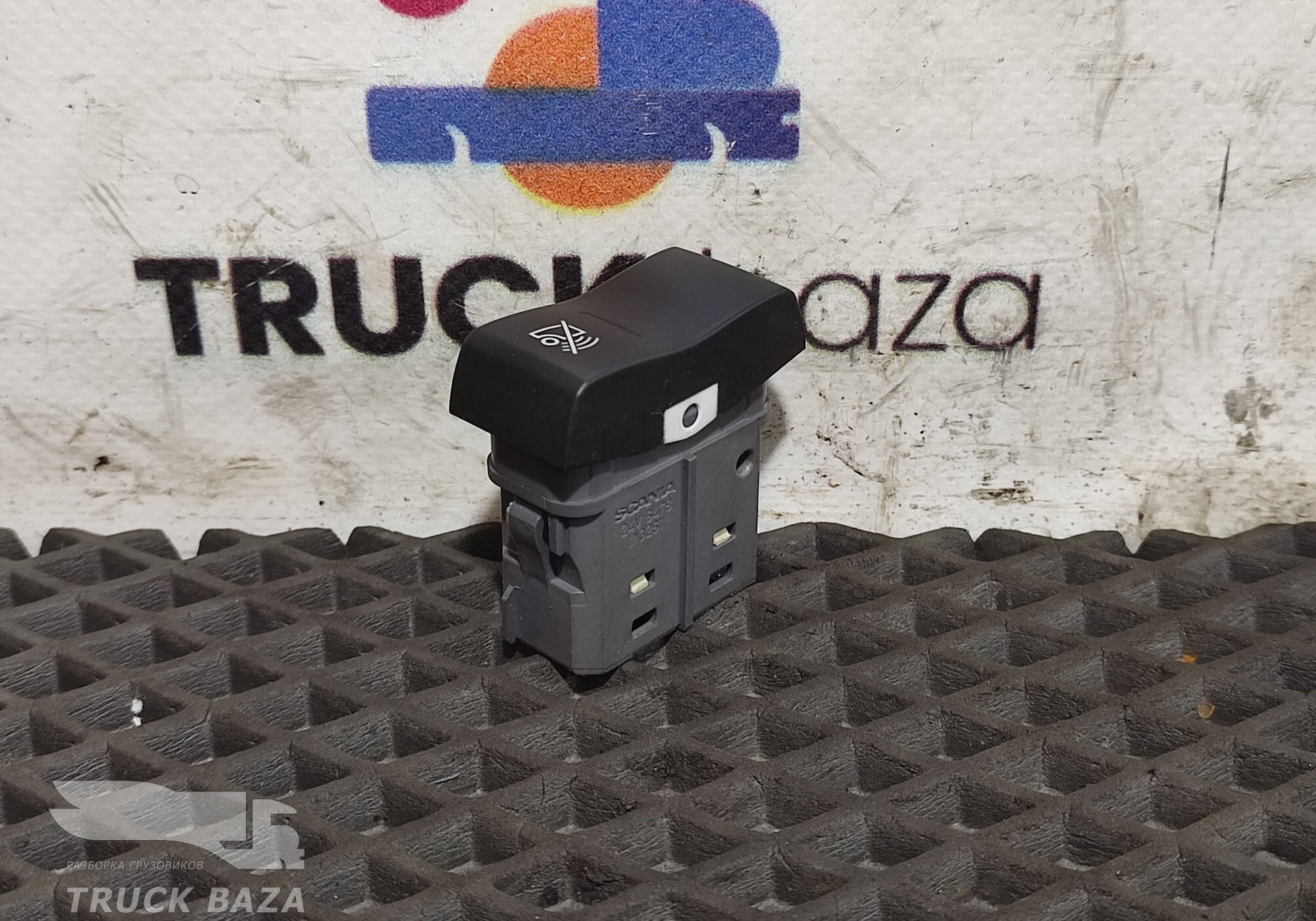 2087218 Кнопка многофункциональная для Scania 6-series R (с 2016)
