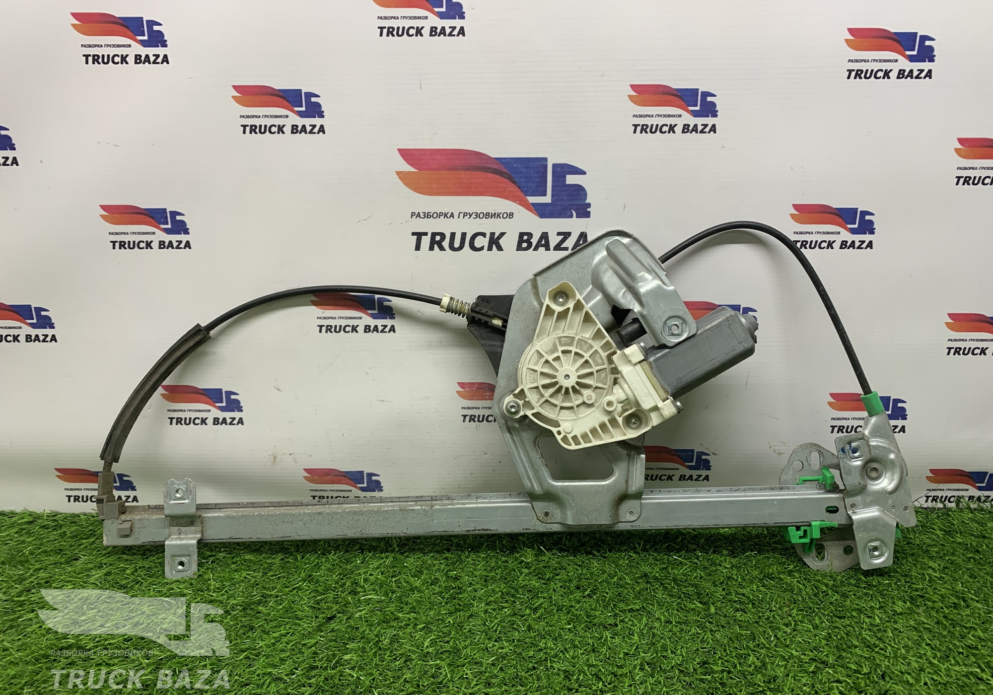 A9737201746 Стеклоподъемник электрический левый