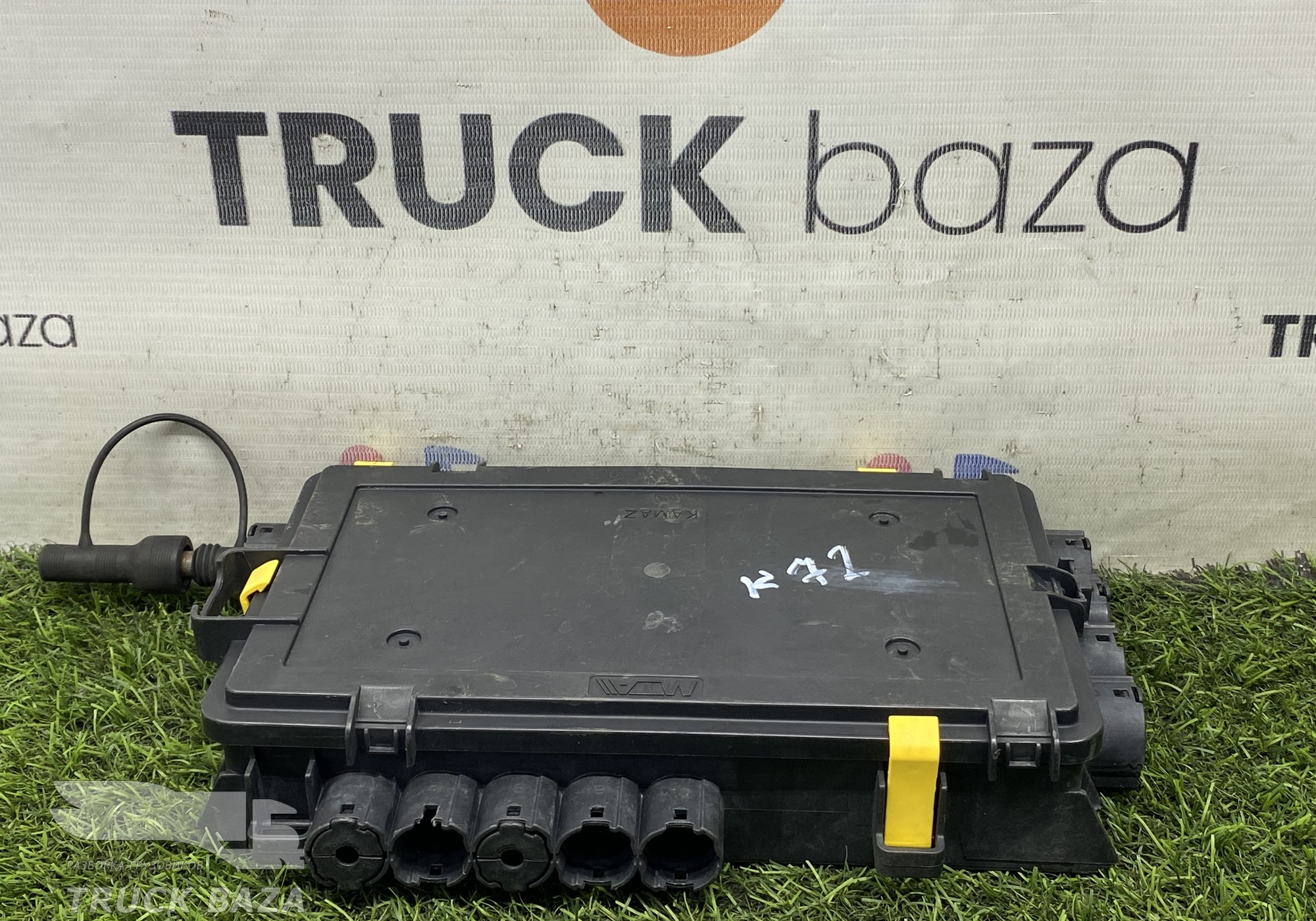 18026P0100A Рамный блок предохранителей для КАМАЗ 54901