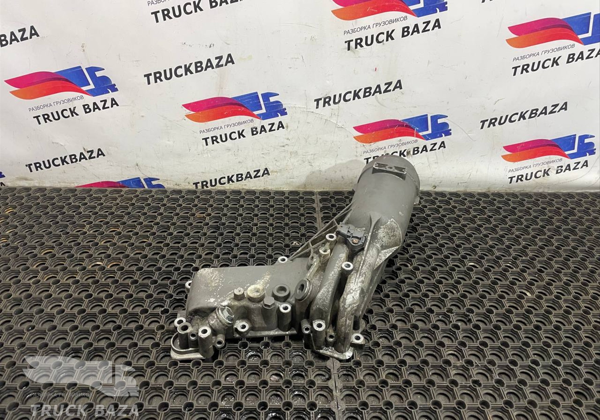 A4571801010 Корпус масляного фильтра для Mercedes-Benz Axor III (с 2010)