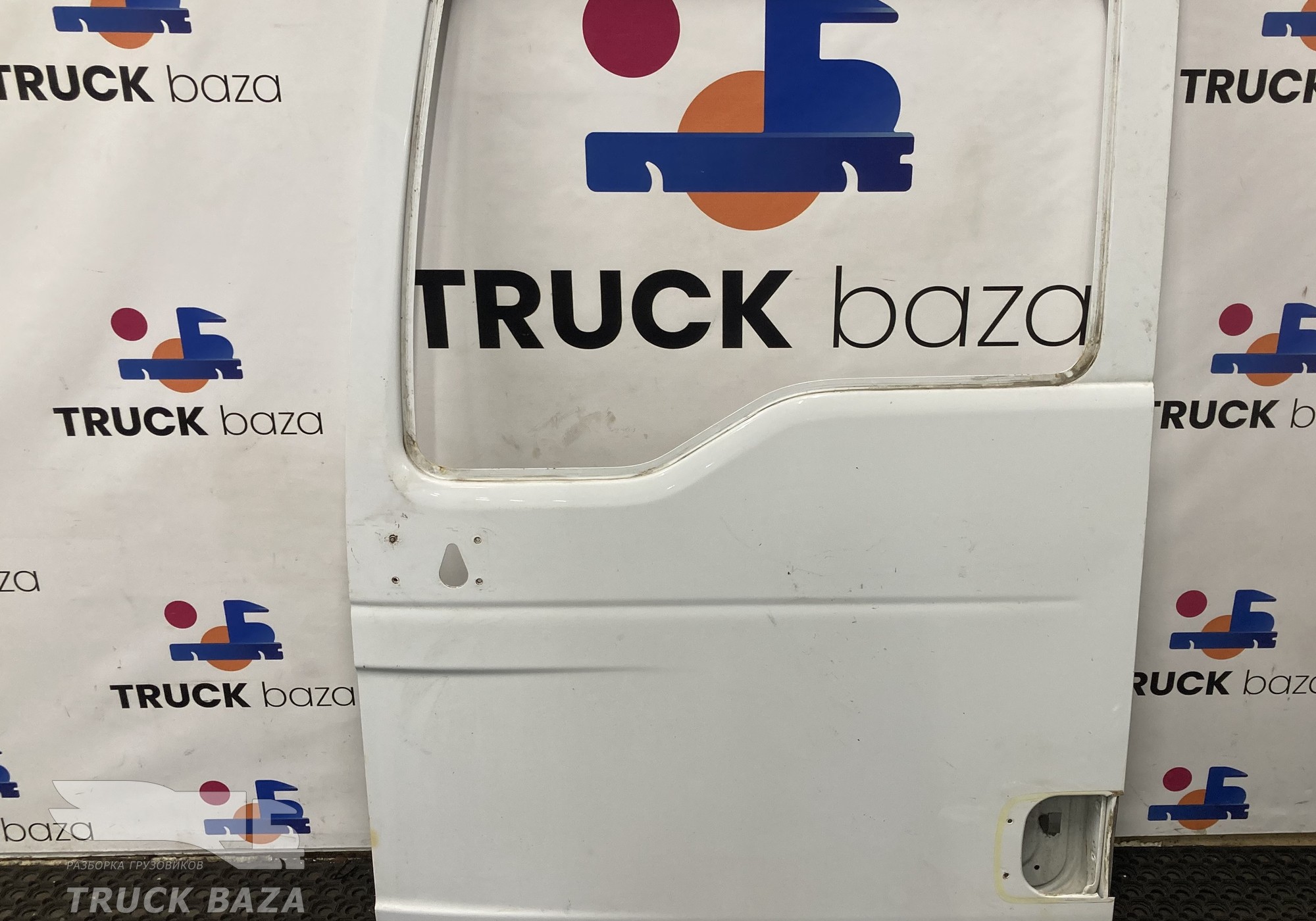 810626004125 Каркас двери левой для Man TGA