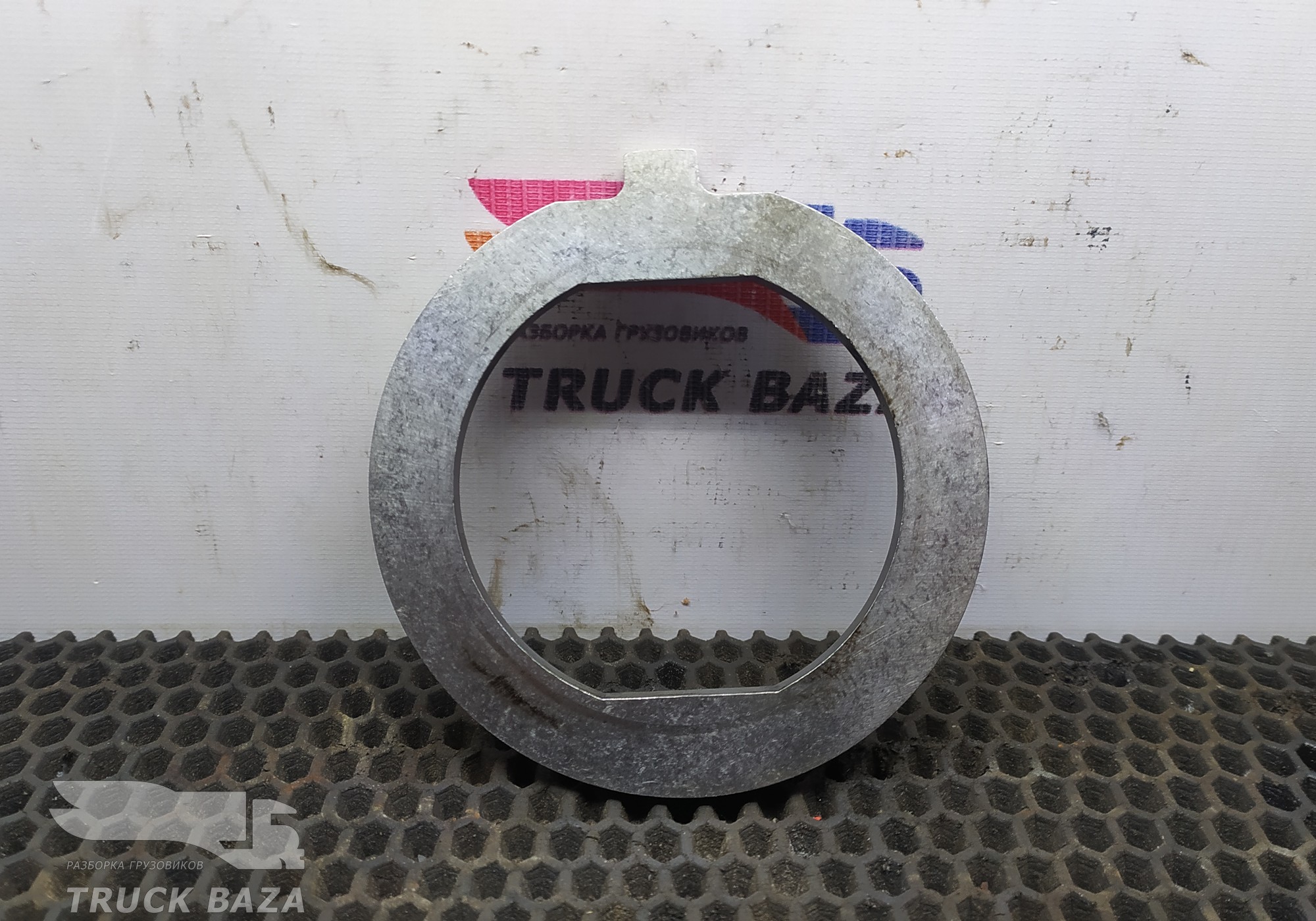 21806589 Шайба упорная задней ступицы для Volvo FM