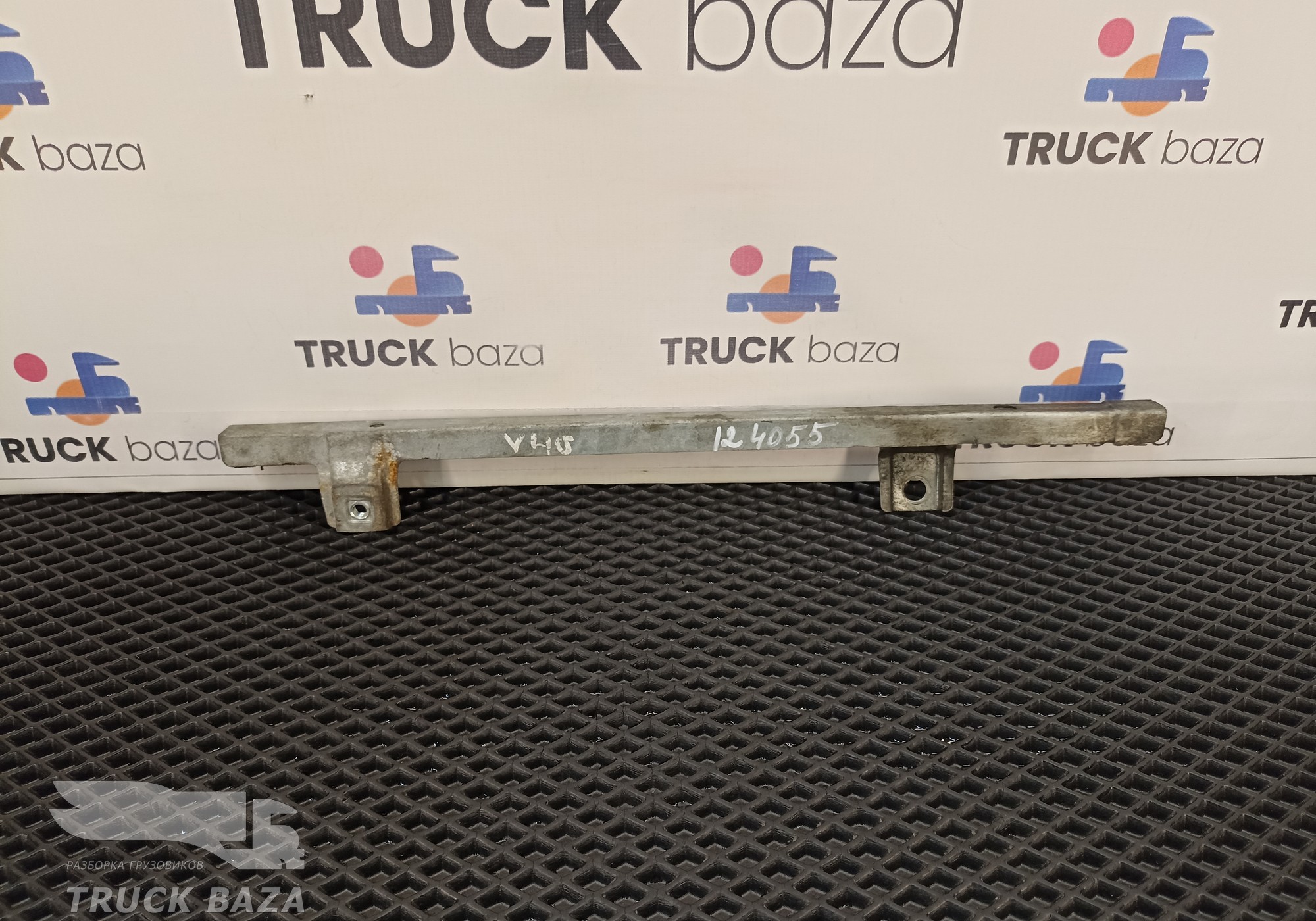 3981646 Направляющая стекла двери левая для Volvo FM III (с 2013)