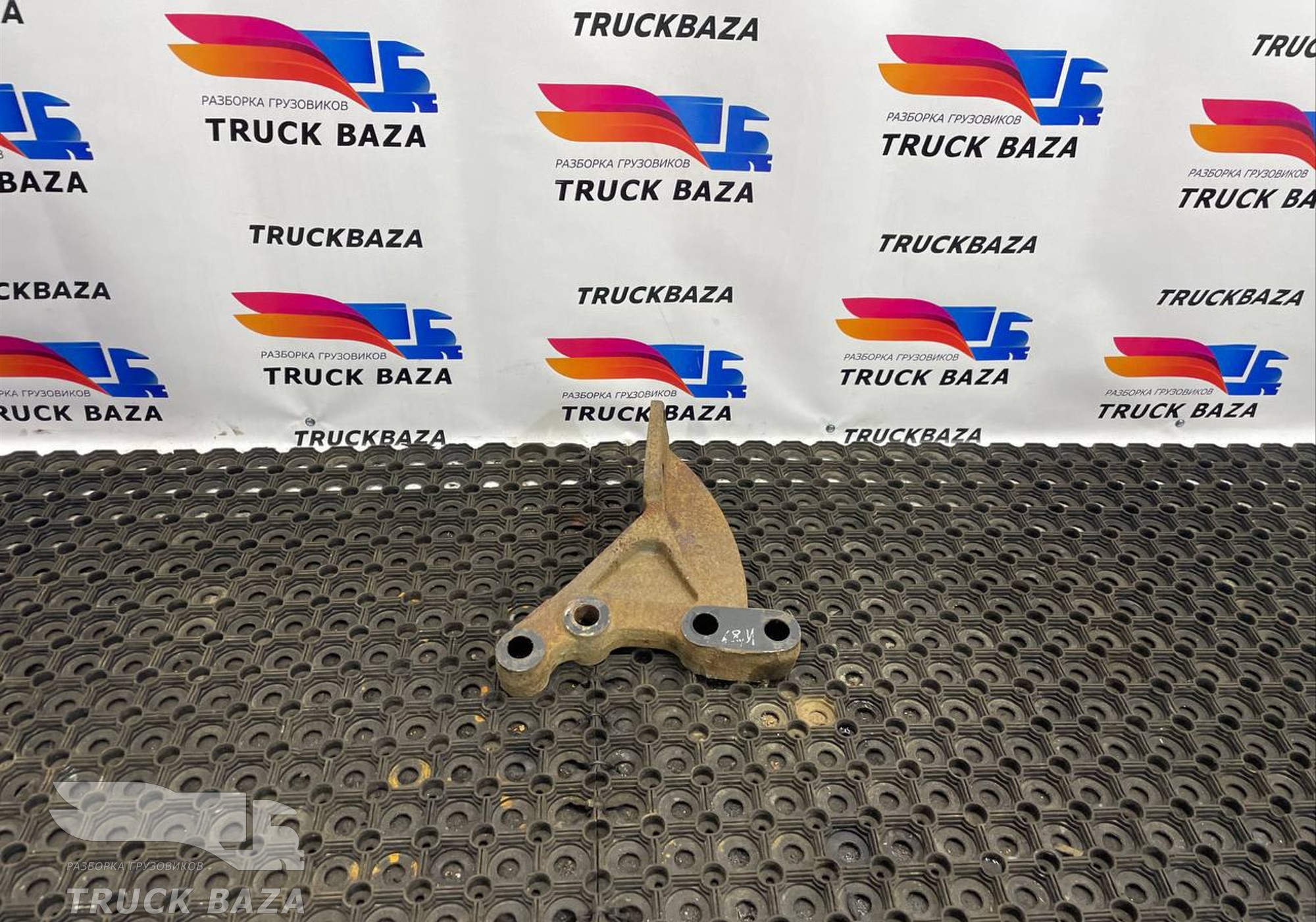 54901280905010 Кронштейн усилителя бампера для КАМАЗ 54901