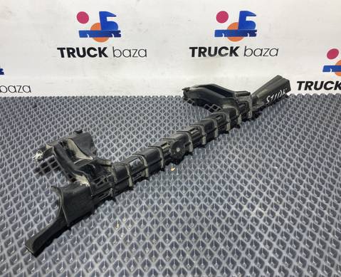 2128973 Направляющая стекла правая для Scania