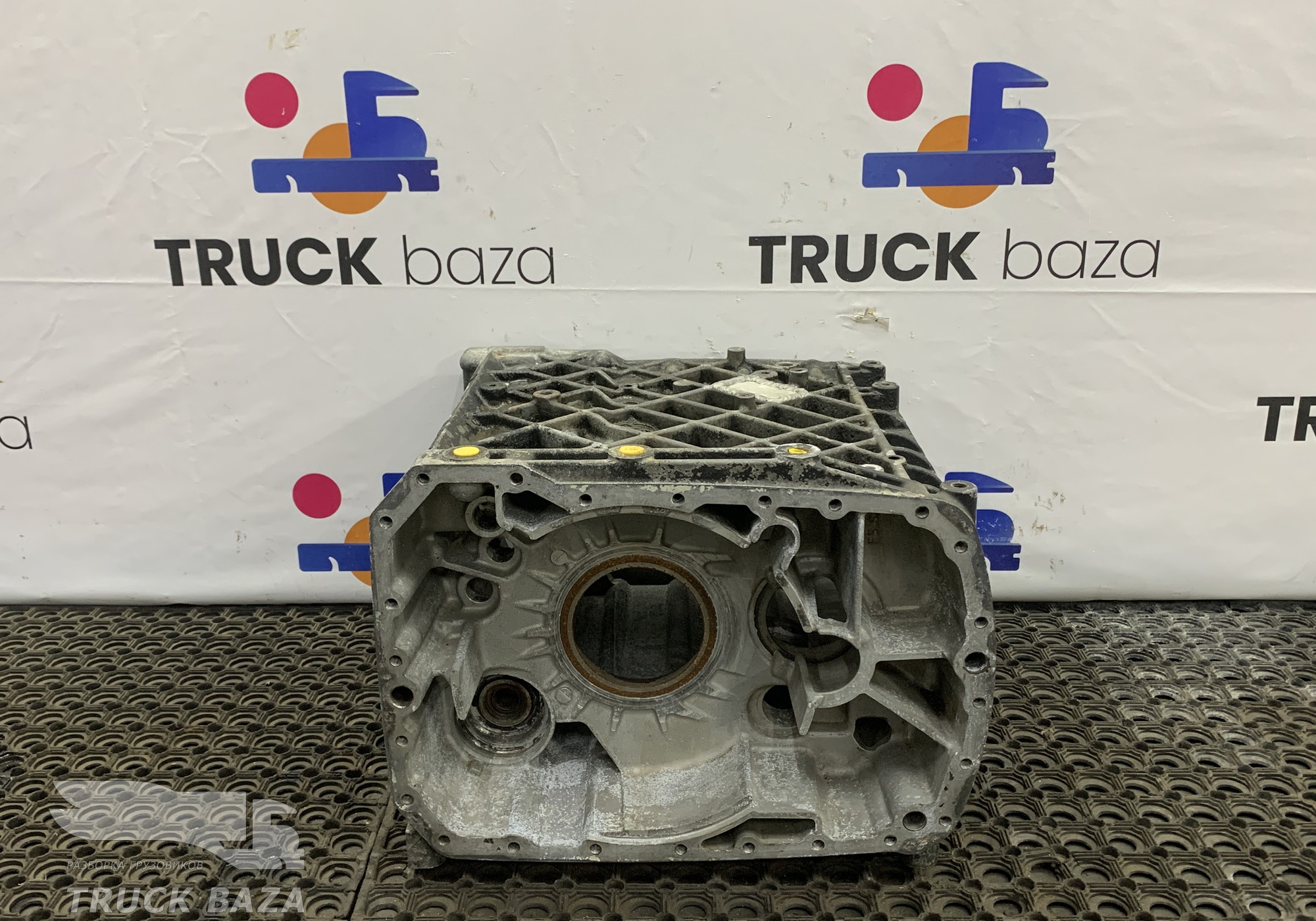 1316401073 Корпус КПП ZF средняя часть для Man TGA (с 2000 по 2007)