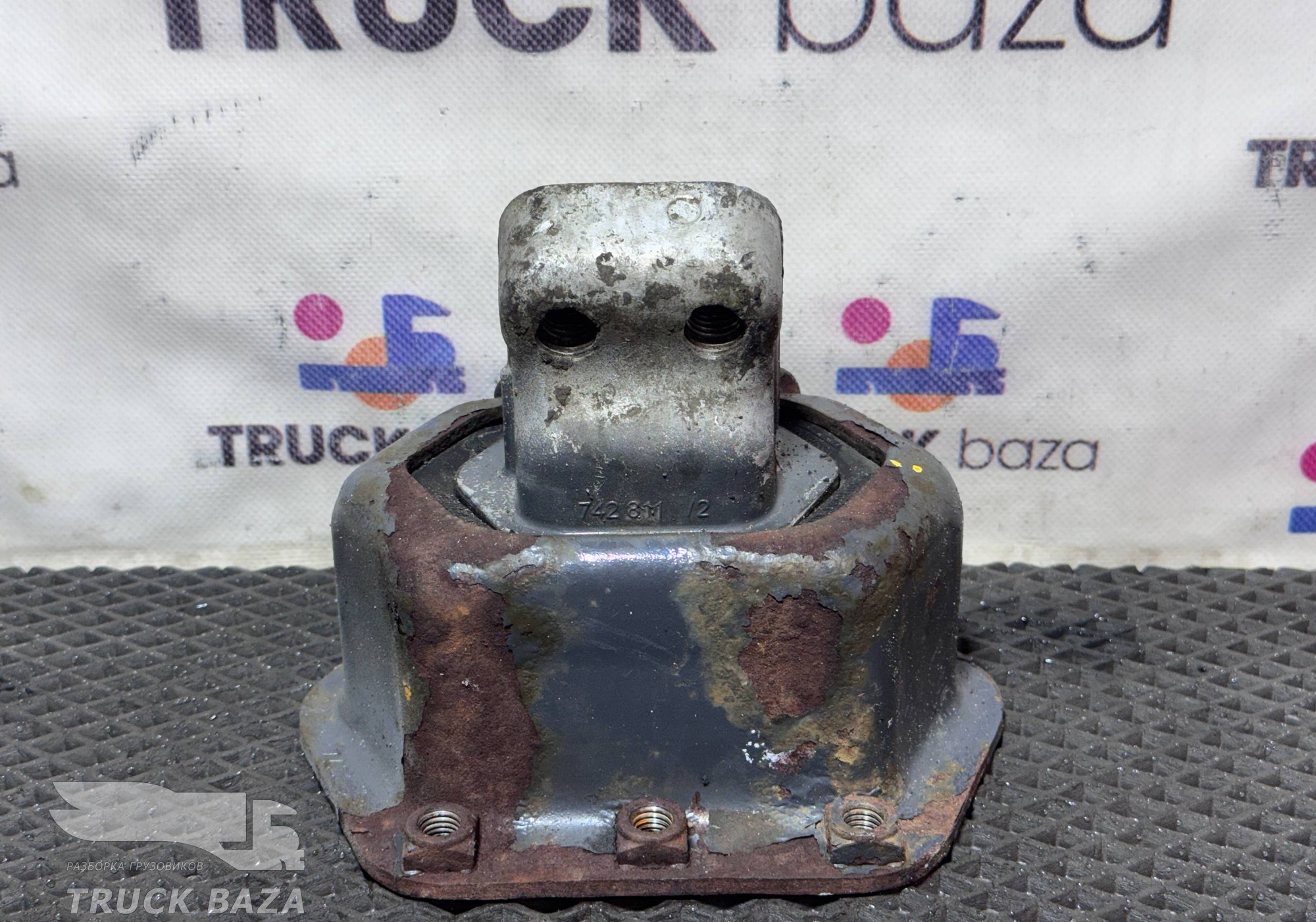 1806714 Подушка двигателя задняя