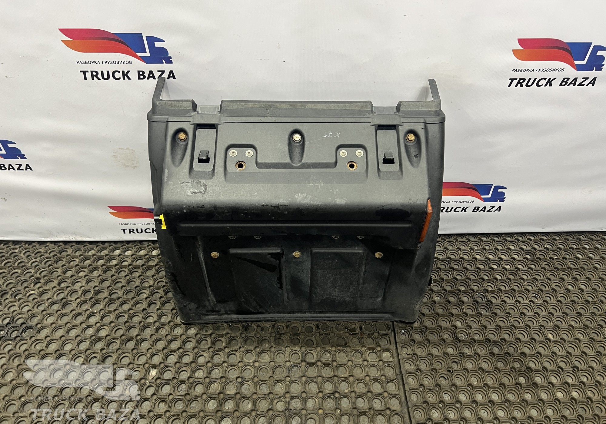 54901840411550 Крыло заднее левое передняя часть для КАМАЗ 54901