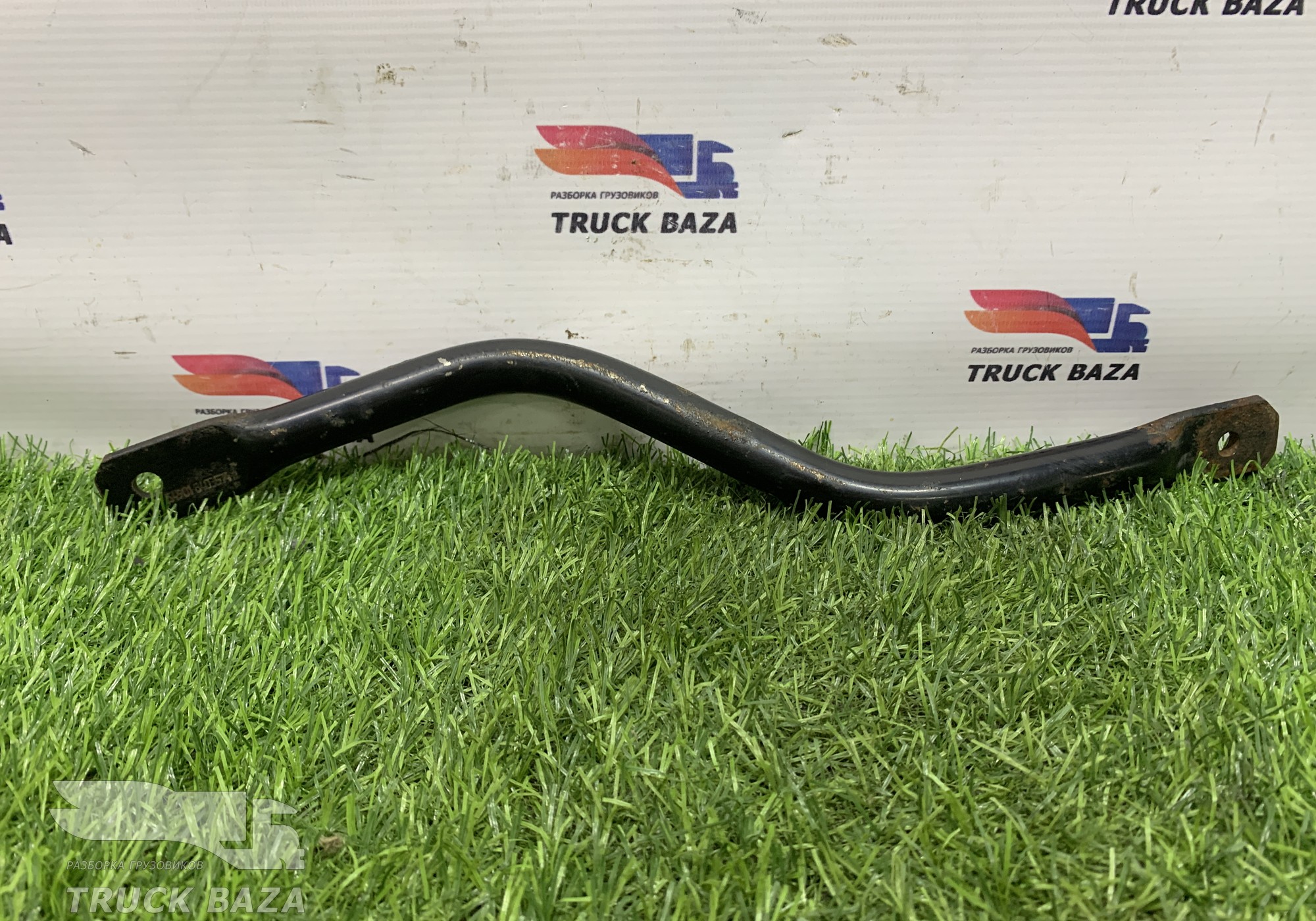 549018403574 Кронштейн корпуса подножки правой для КАМАЗ 54901