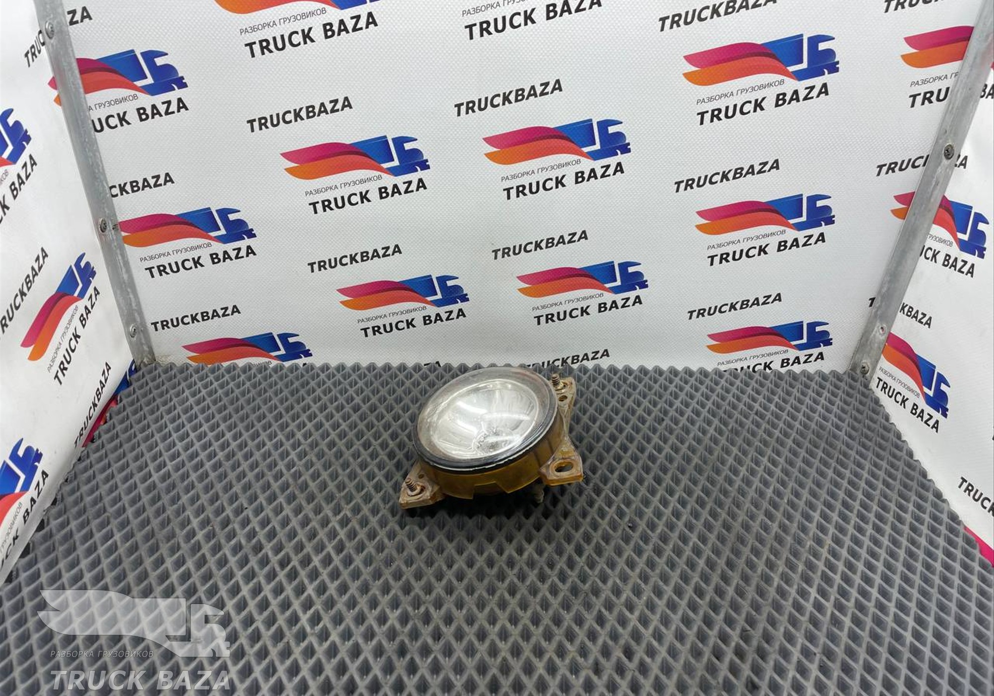 1788492 Фара противотуманная левая для Daf XF105 (с 2006 по 2020)