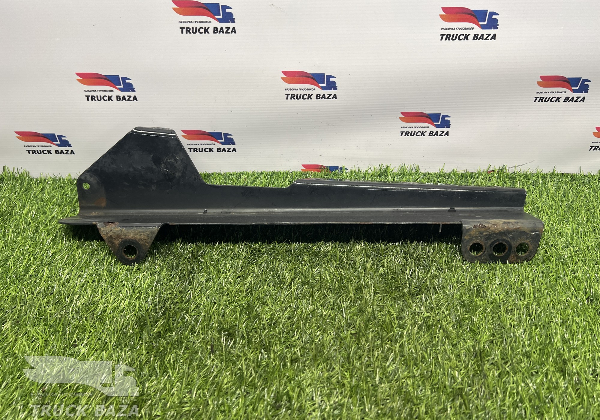 81153010116 Кронштейн трапа левый для Man TGS II (с 2012)