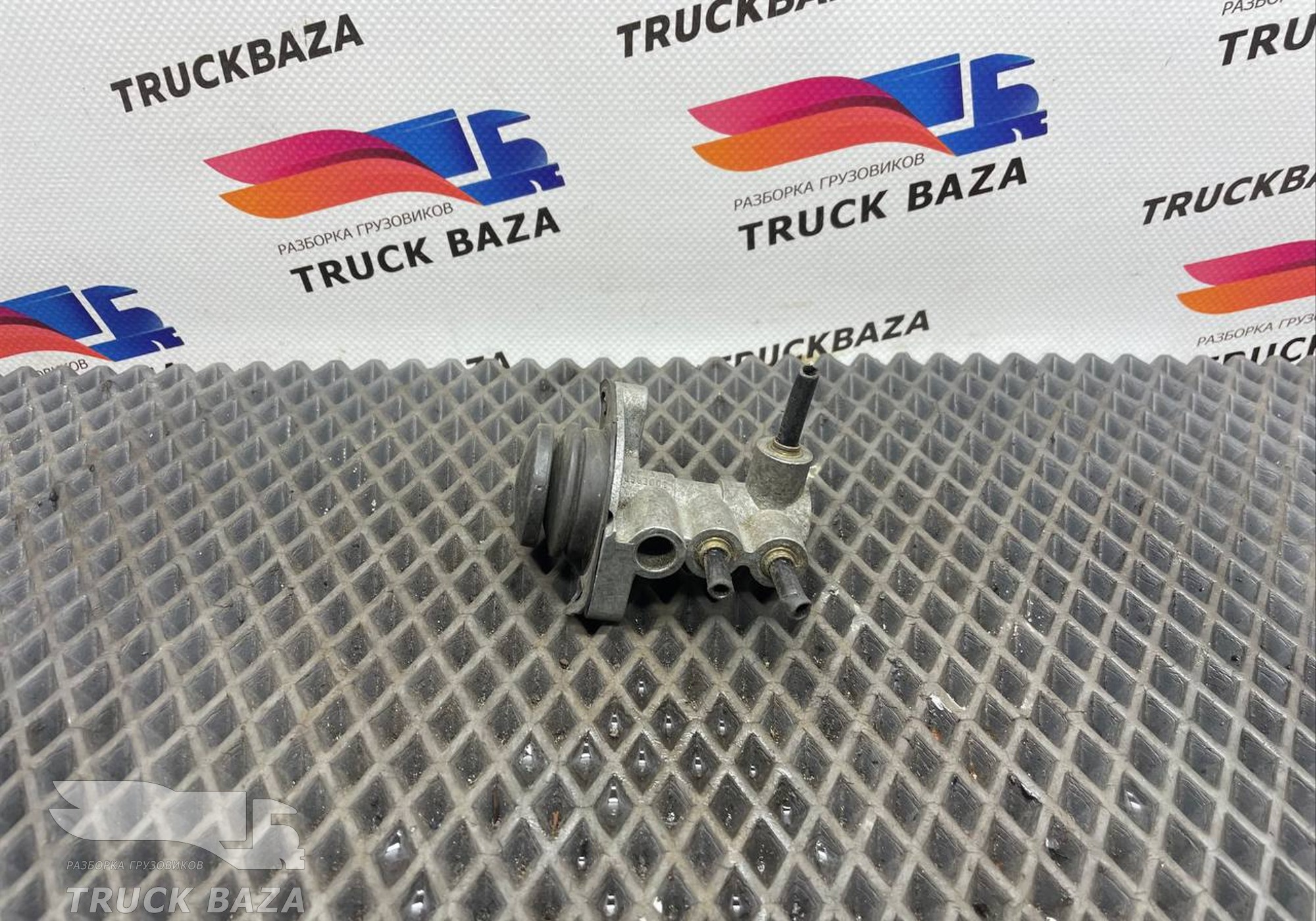 5010260140 Клапан пневматический рулевой колонки для Renault Magnum III E-tech (с 2001 по 2005)