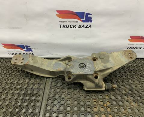 21196826 Кронштейн пневморессоры правый для Volvo