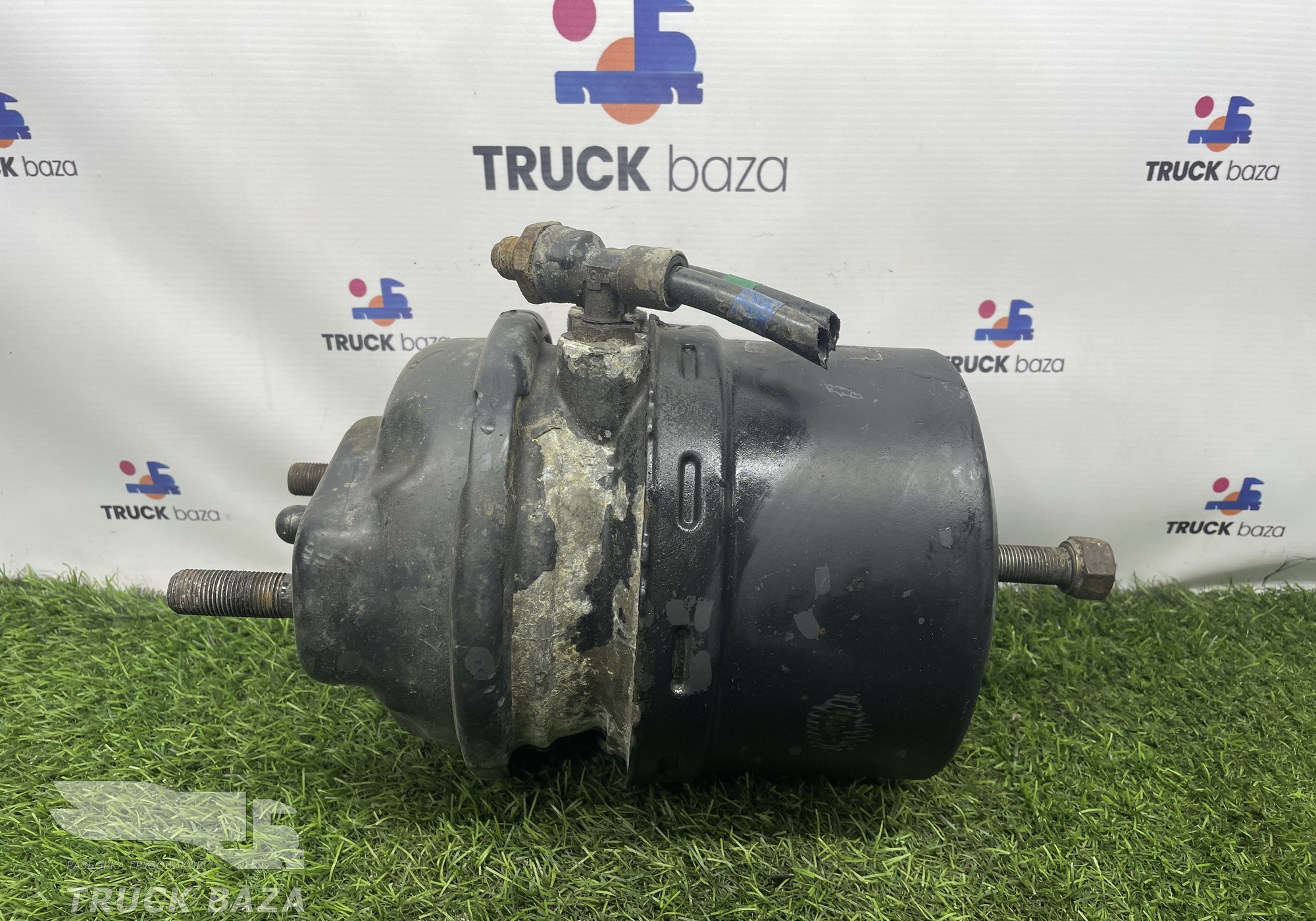 HD90129360060 Энергоаккумулятор задний для КАМАЗ 54901