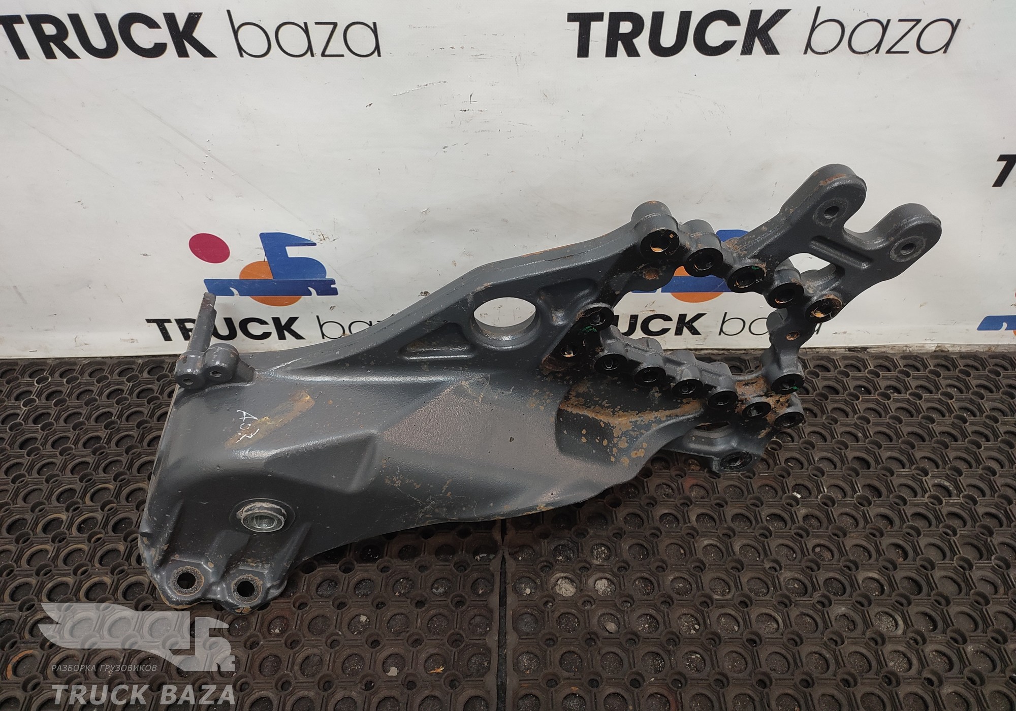 9603223201 Кронштейн рессоры передний правый для Mercedes-Benz Actros New Actros MP4 (с 2011)